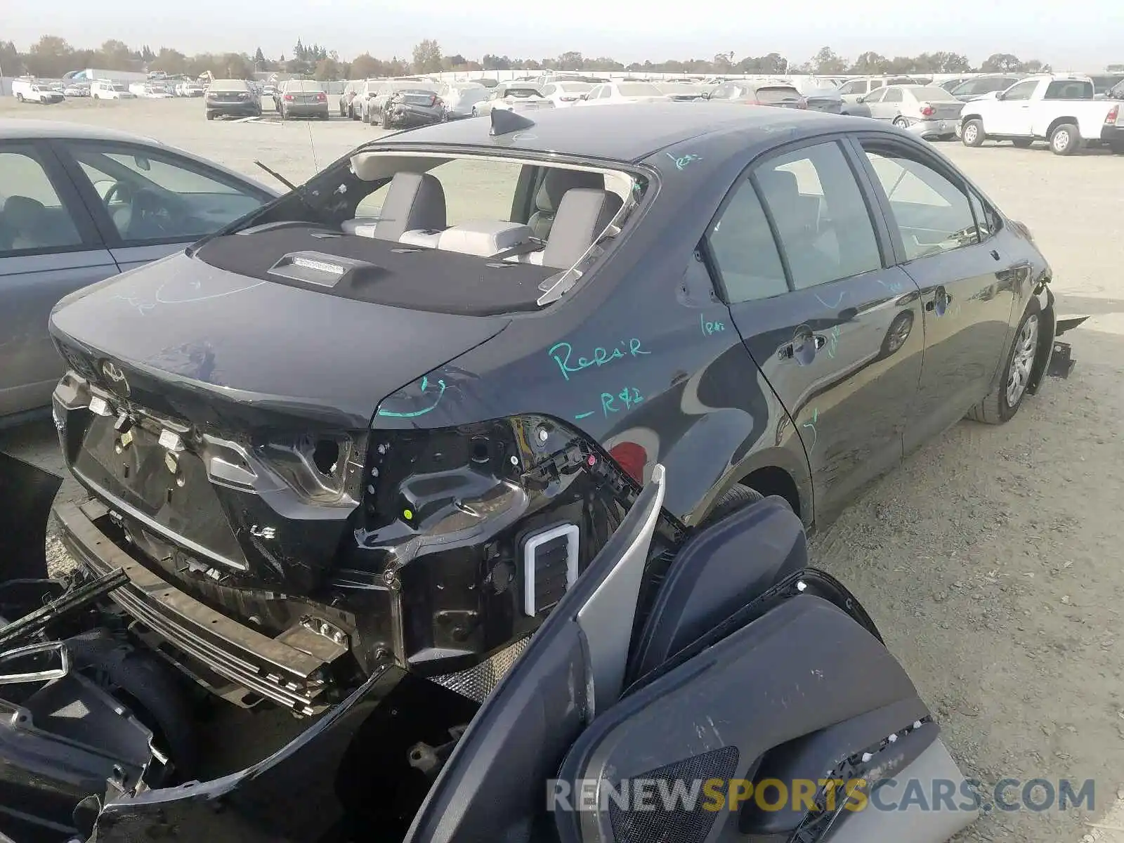 4 Photograph of a damaged car JTDEPRAE6LJ067894 TOYOTA COROLLA 2020