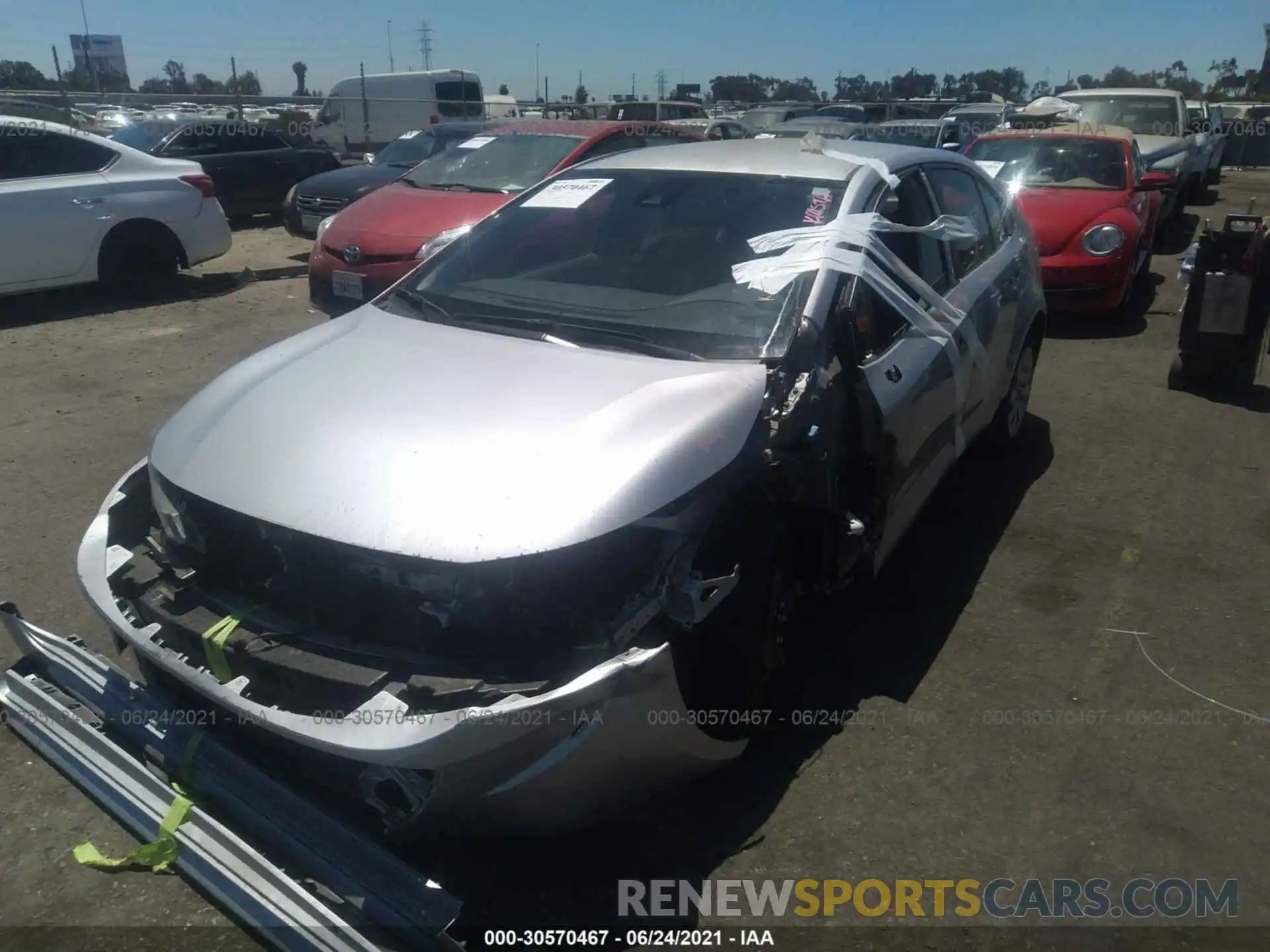 2 Photograph of a damaged car JTDEPRAE6LJ069631 TOYOTA COROLLA 2020