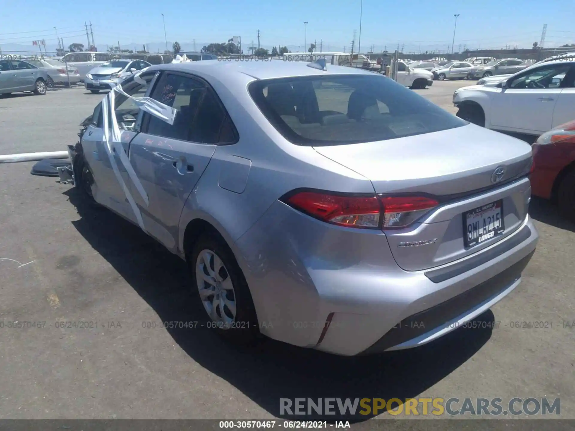 3 Photograph of a damaged car JTDEPRAE6LJ069631 TOYOTA COROLLA 2020