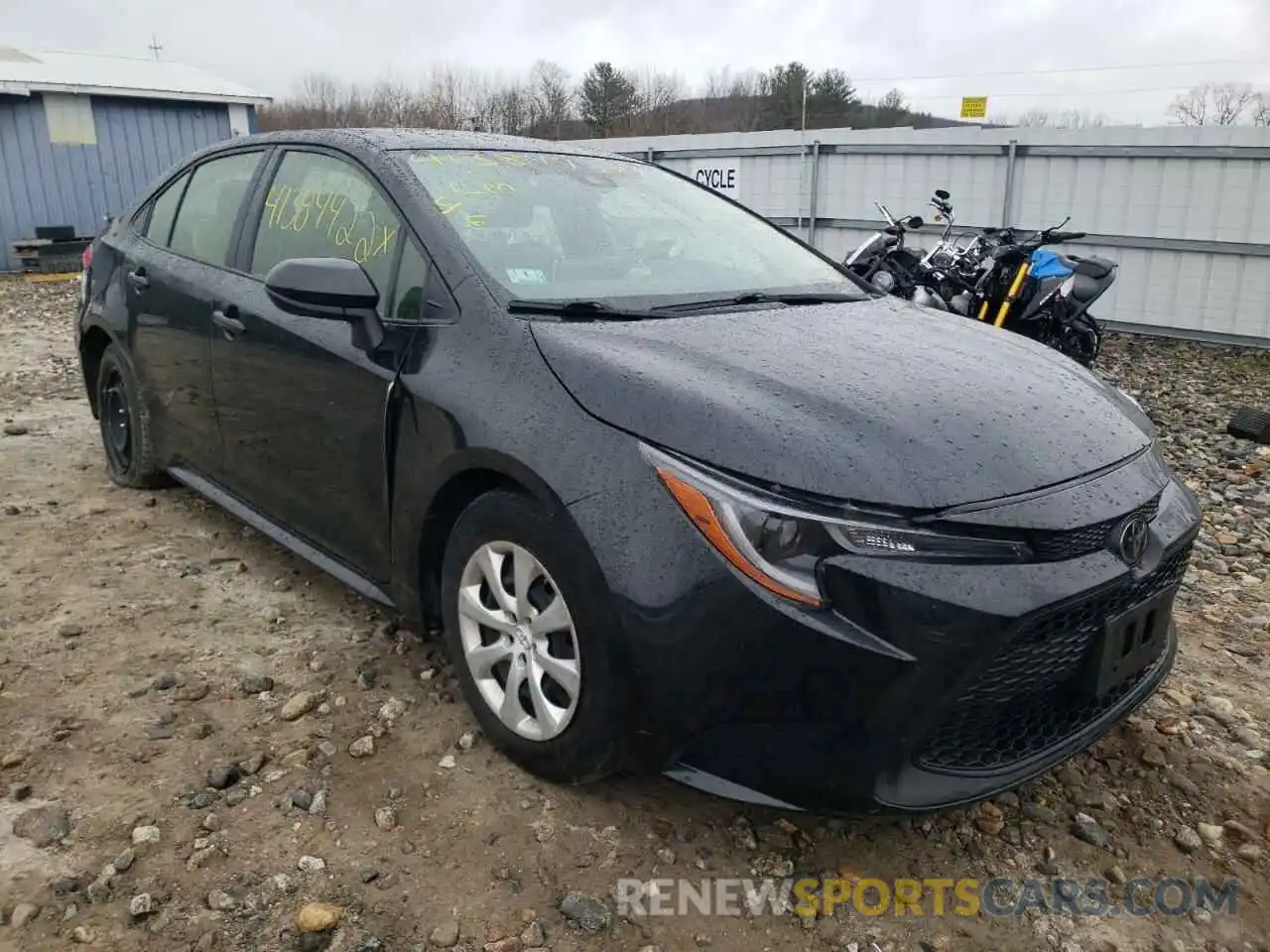 1 Photograph of a damaged car JTDEPRAE6LJ072688 TOYOTA COROLLA 2020