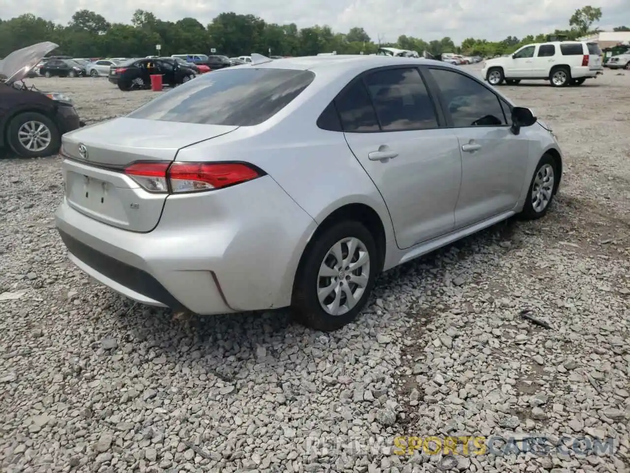 4 Photograph of a damaged car JTDEPRAE6LJ074764 TOYOTA COROLLA 2020