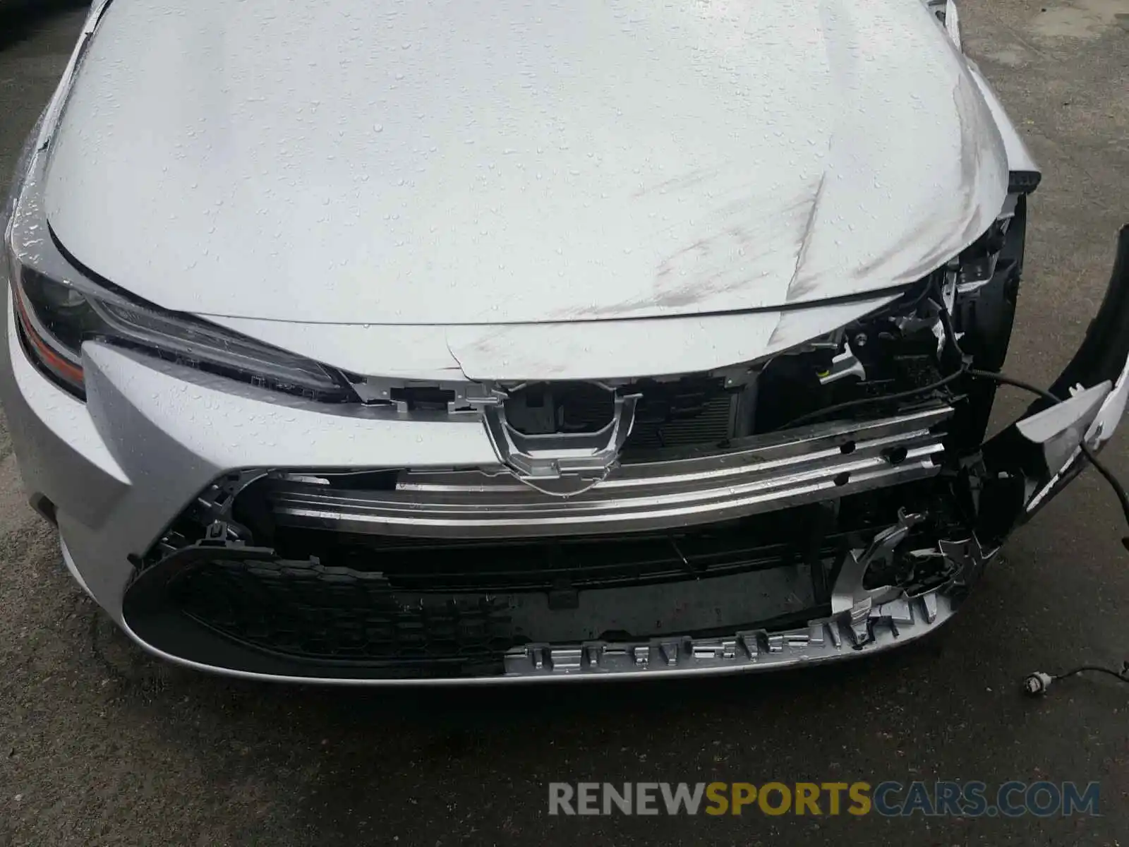 9 Photograph of a damaged car JTDEPRAE6LJ076949 TOYOTA COROLLA 2020