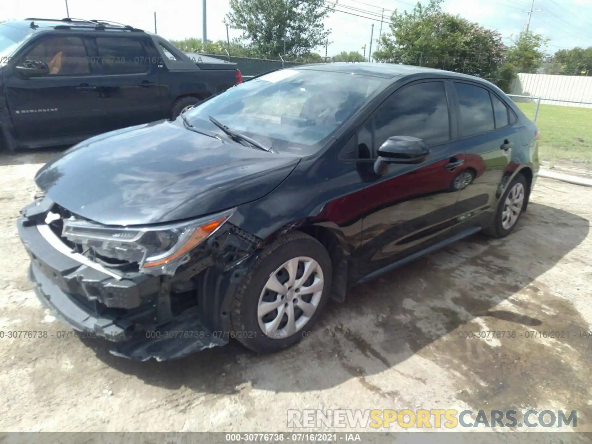 2 Photograph of a damaged car JTDEPRAE6LJ077454 TOYOTA COROLLA 2020