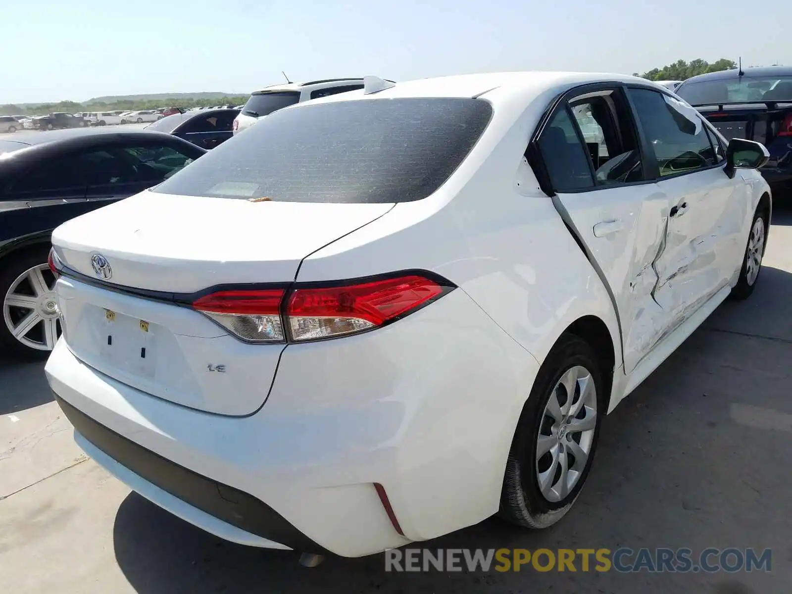 4 Photograph of a damaged car JTDEPRAE6LJ079401 TOYOTA COROLLA 2020