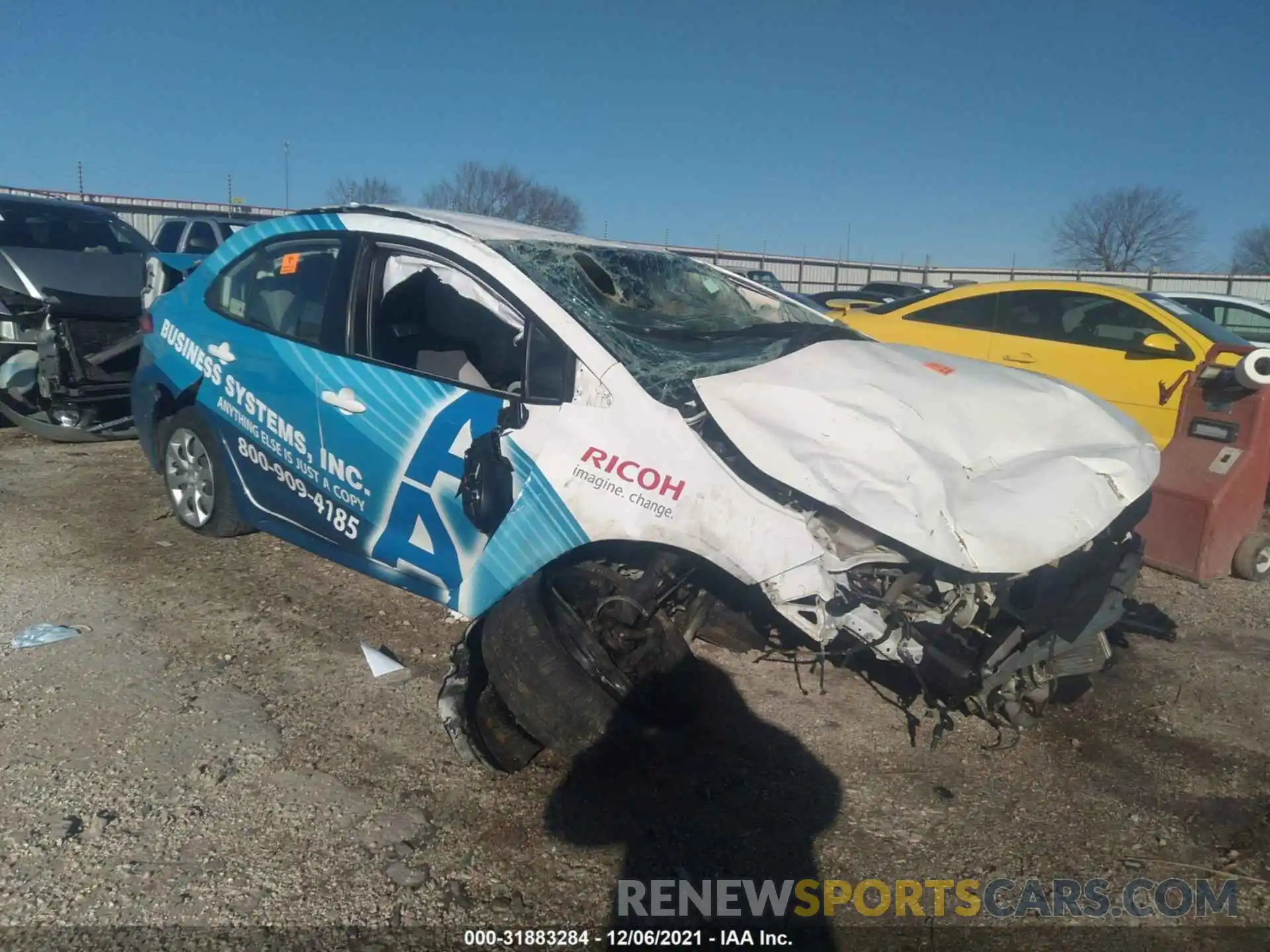 1 Photograph of a damaged car JTDEPRAE6LJ081696 TOYOTA COROLLA 2020