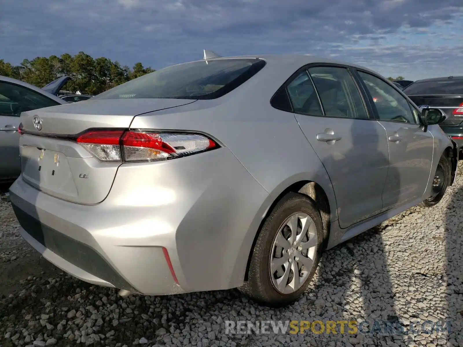 4 Photograph of a damaged car JTDEPRAE6LJ083030 TOYOTA COROLLA 2020