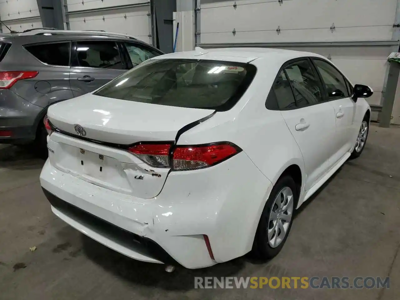 4 Photograph of a damaged car JTDEPRAE6LJ083304 TOYOTA COROLLA 2020