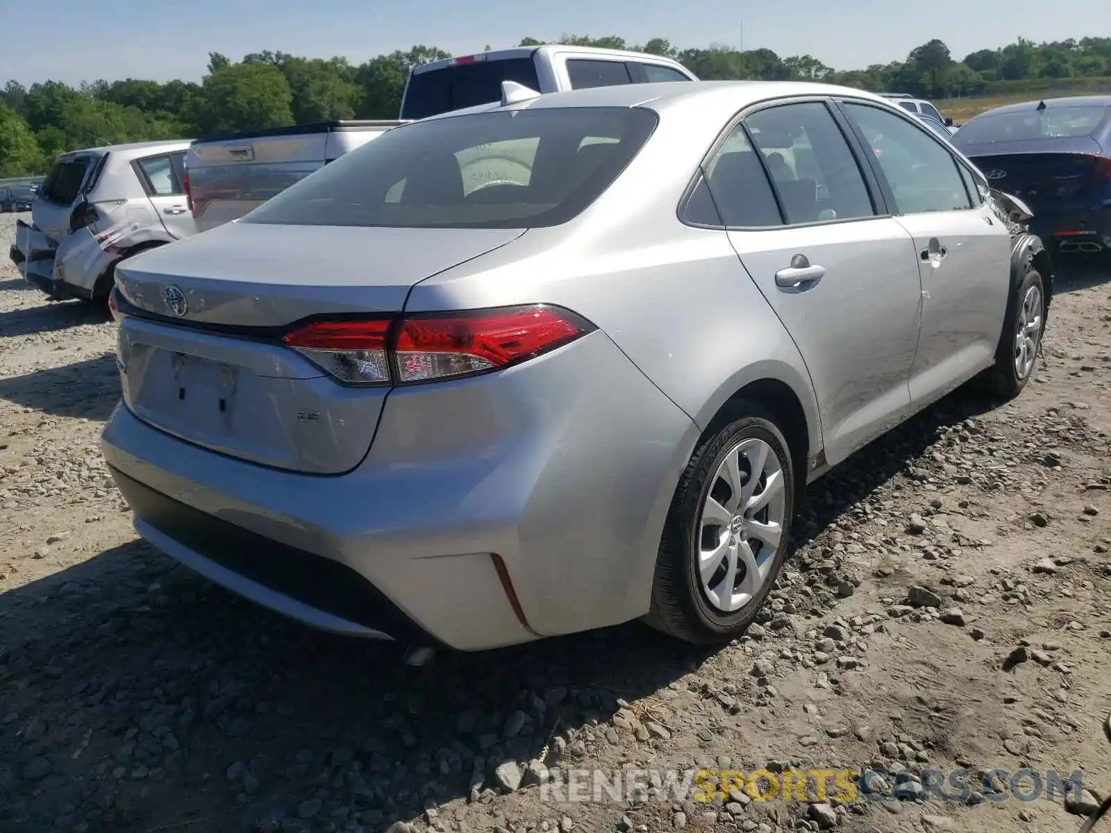 4 Photograph of a damaged car JTDEPRAE6LJ083397 TOYOTA COROLLA 2020