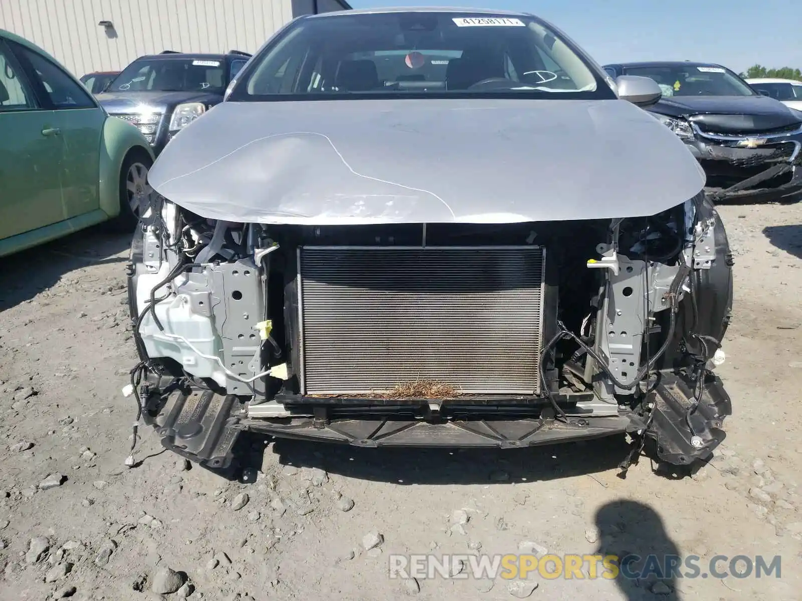 9 Photograph of a damaged car JTDEPRAE6LJ083397 TOYOTA COROLLA 2020