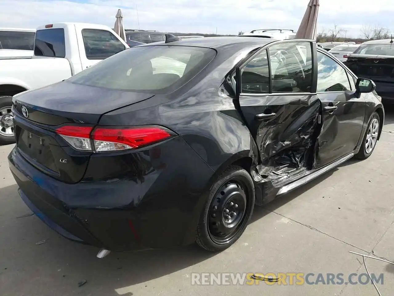 4 Photograph of a damaged car JTDEPRAE6LJ083481 TOYOTA COROLLA 2020