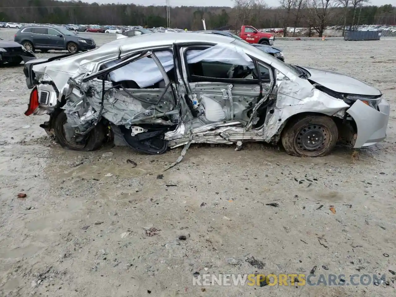 9 Photograph of a damaged car JTDEPRAE6LJ087000 TOYOTA COROLLA 2020