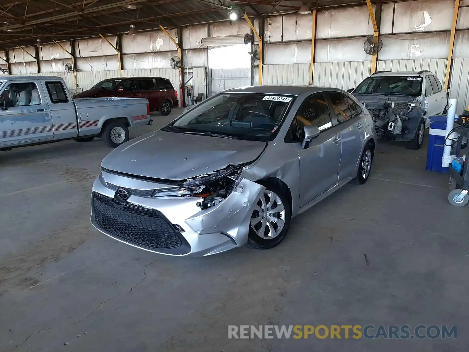 2 Photograph of a damaged car JTDEPRAE6LJ087031 TOYOTA COROLLA 2020