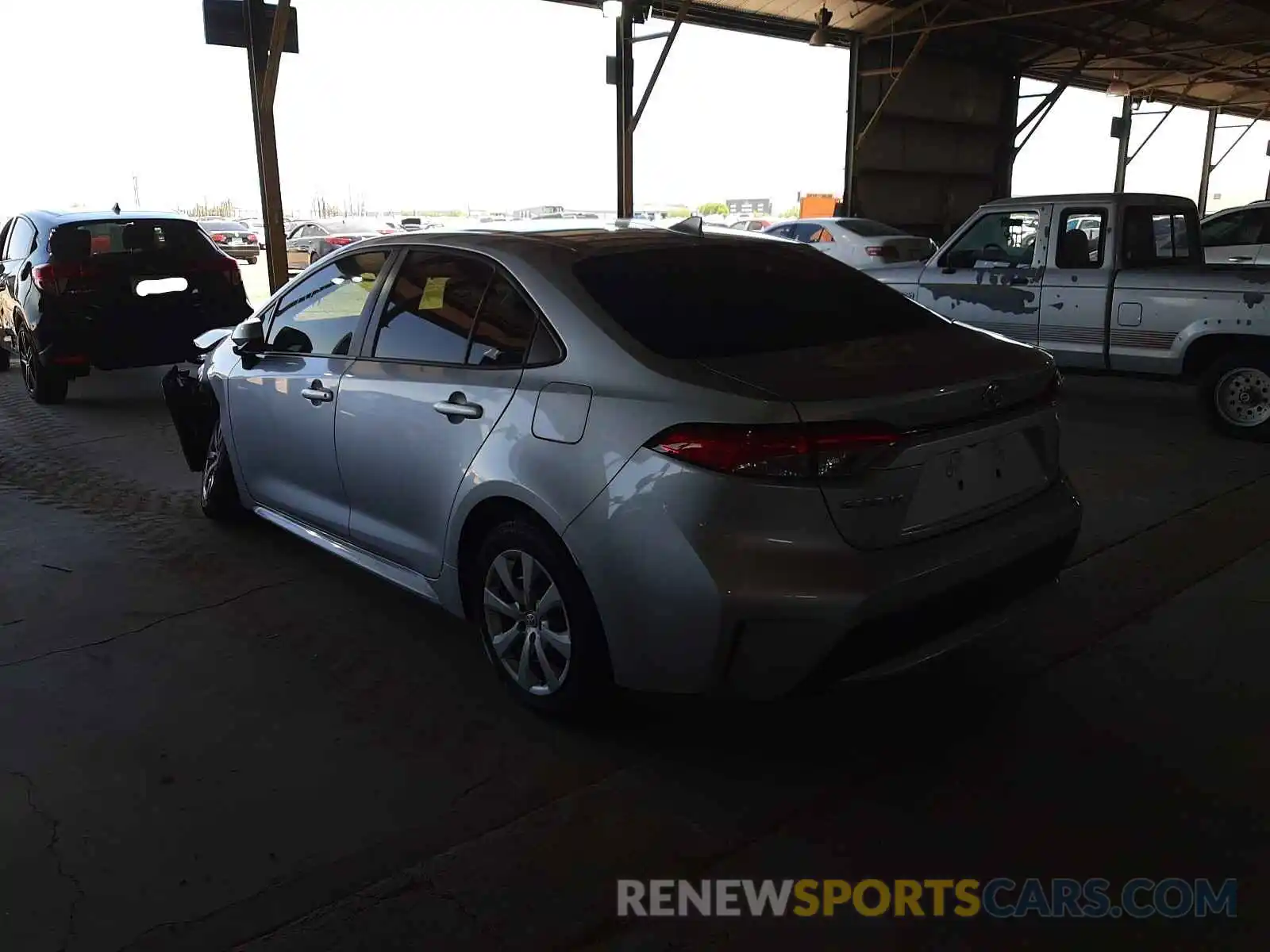 3 Photograph of a damaged car JTDEPRAE6LJ087031 TOYOTA COROLLA 2020