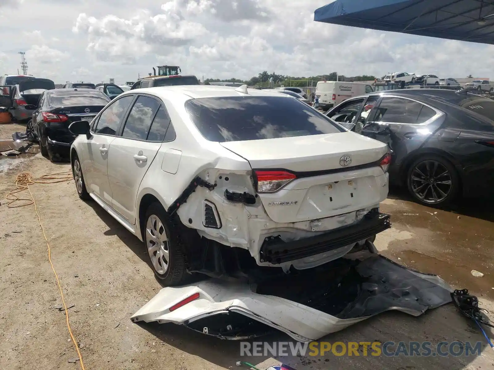 3 Photograph of a damaged car JTDEPRAE6LJ087899 TOYOTA COROLLA 2020