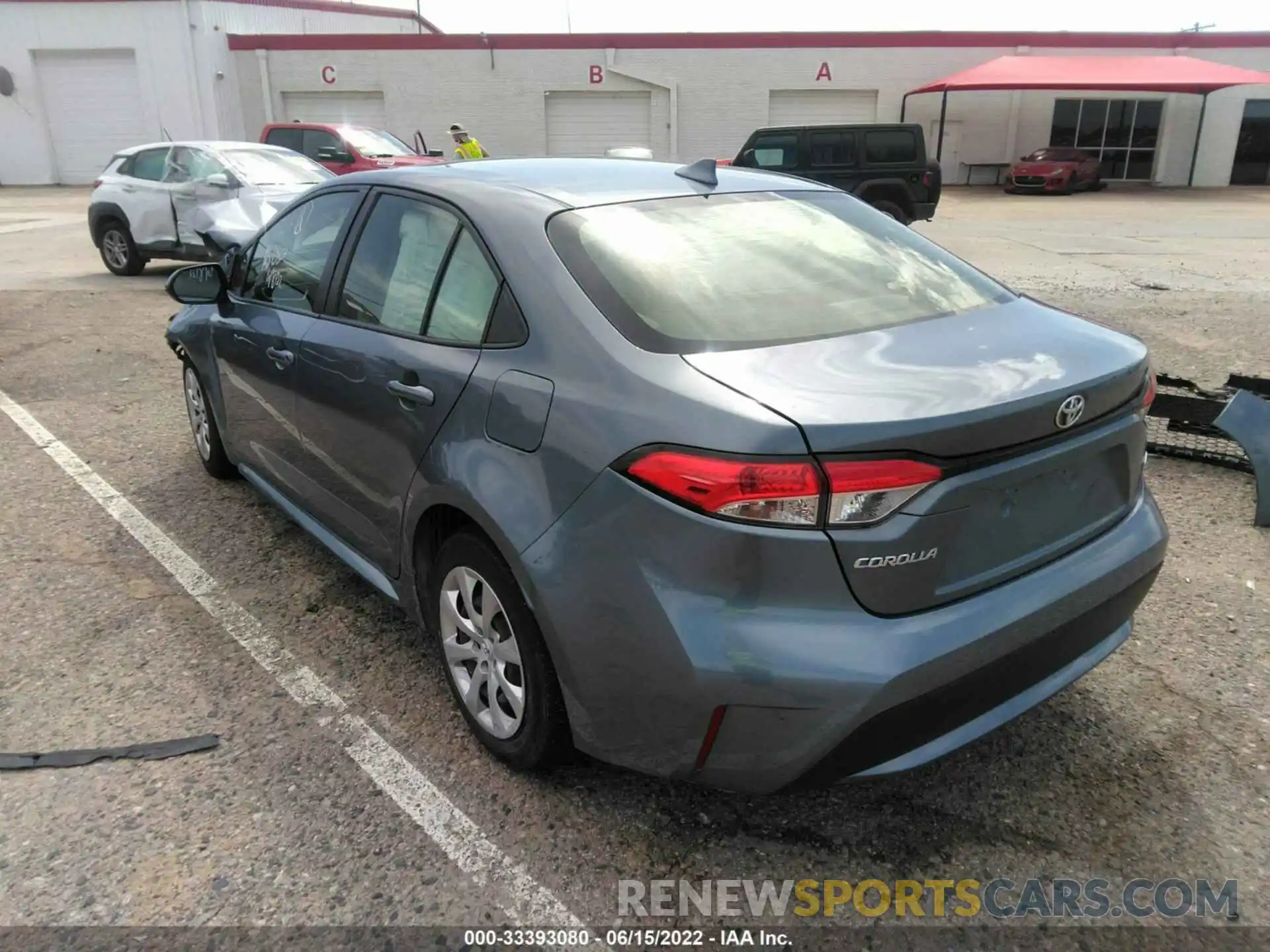 3 Photograph of a damaged car JTDEPRAE6LJ087966 TOYOTA COROLLA 2020