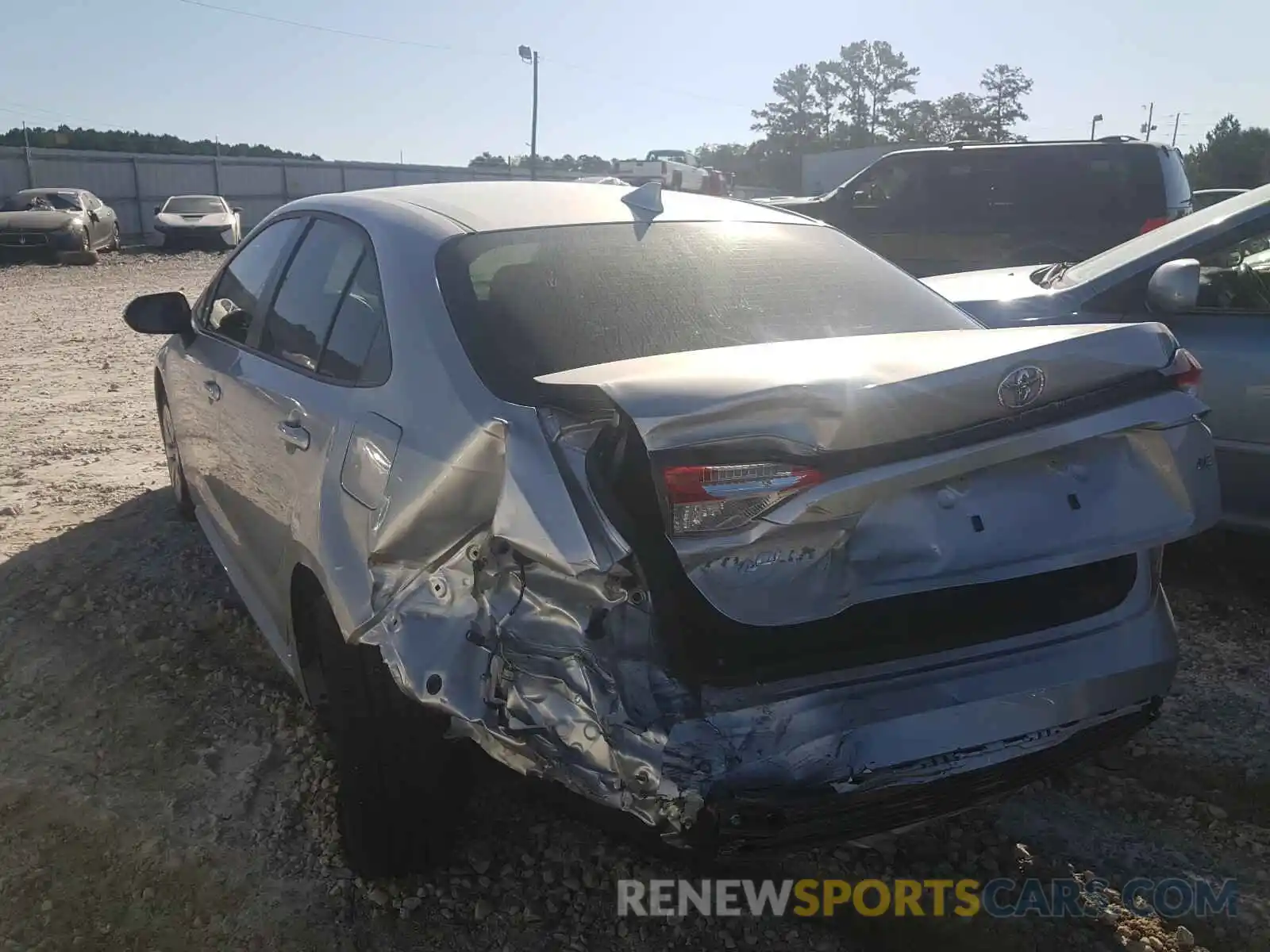 3 Photograph of a damaged car JTDEPRAE6LJ088485 TOYOTA COROLLA 2020