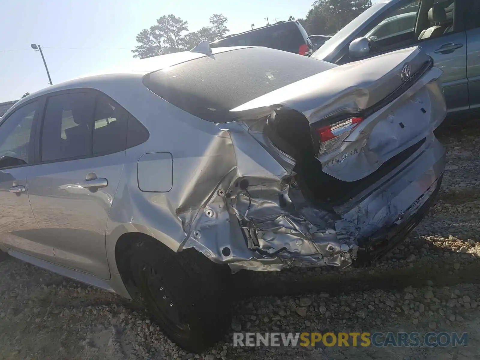 9 Photograph of a damaged car JTDEPRAE6LJ088485 TOYOTA COROLLA 2020