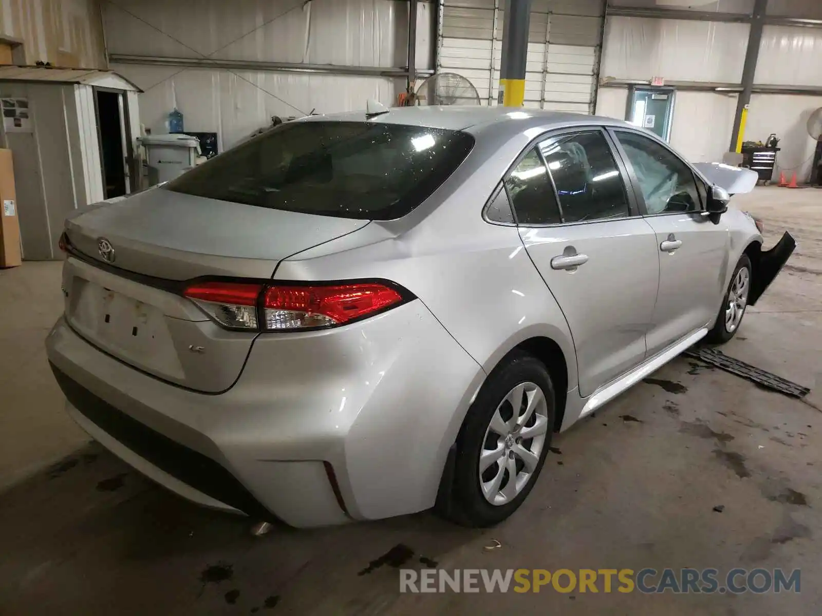 4 Photograph of a damaged car JTDEPRAE6LJ089877 TOYOTA COROLLA 2020