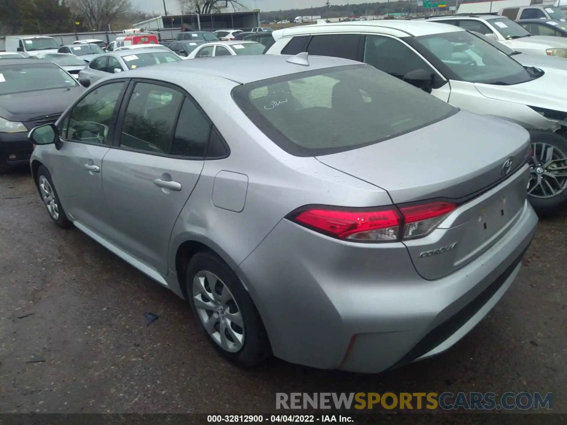 3 Photograph of a damaged car JTDEPRAE6LJ091239 TOYOTA COROLLA 2020