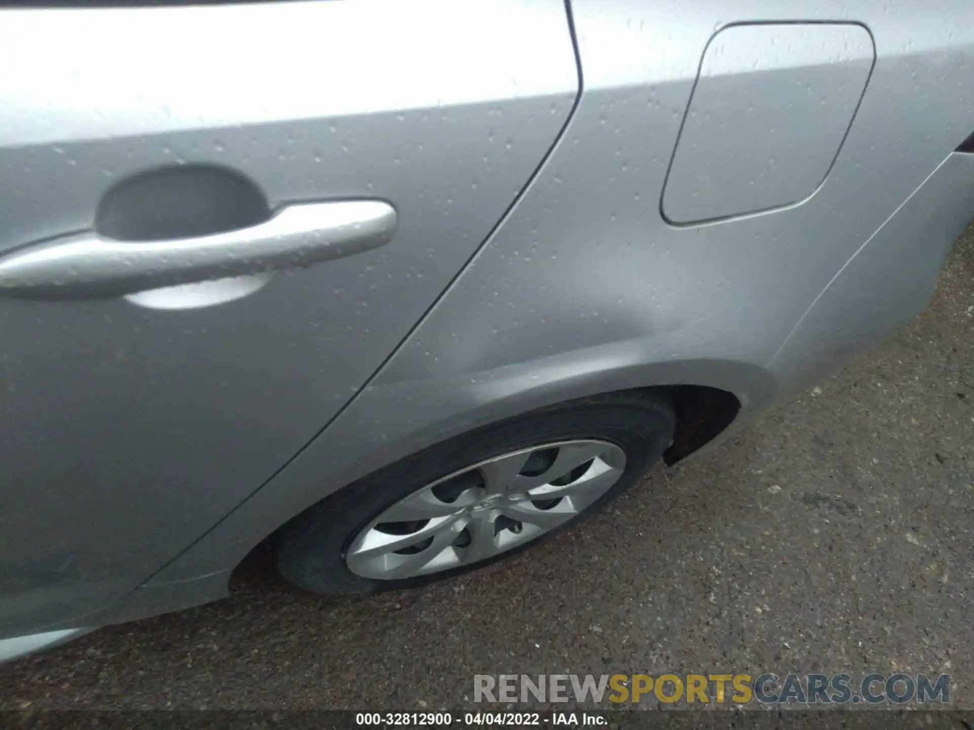 6 Photograph of a damaged car JTDEPRAE6LJ091239 TOYOTA COROLLA 2020