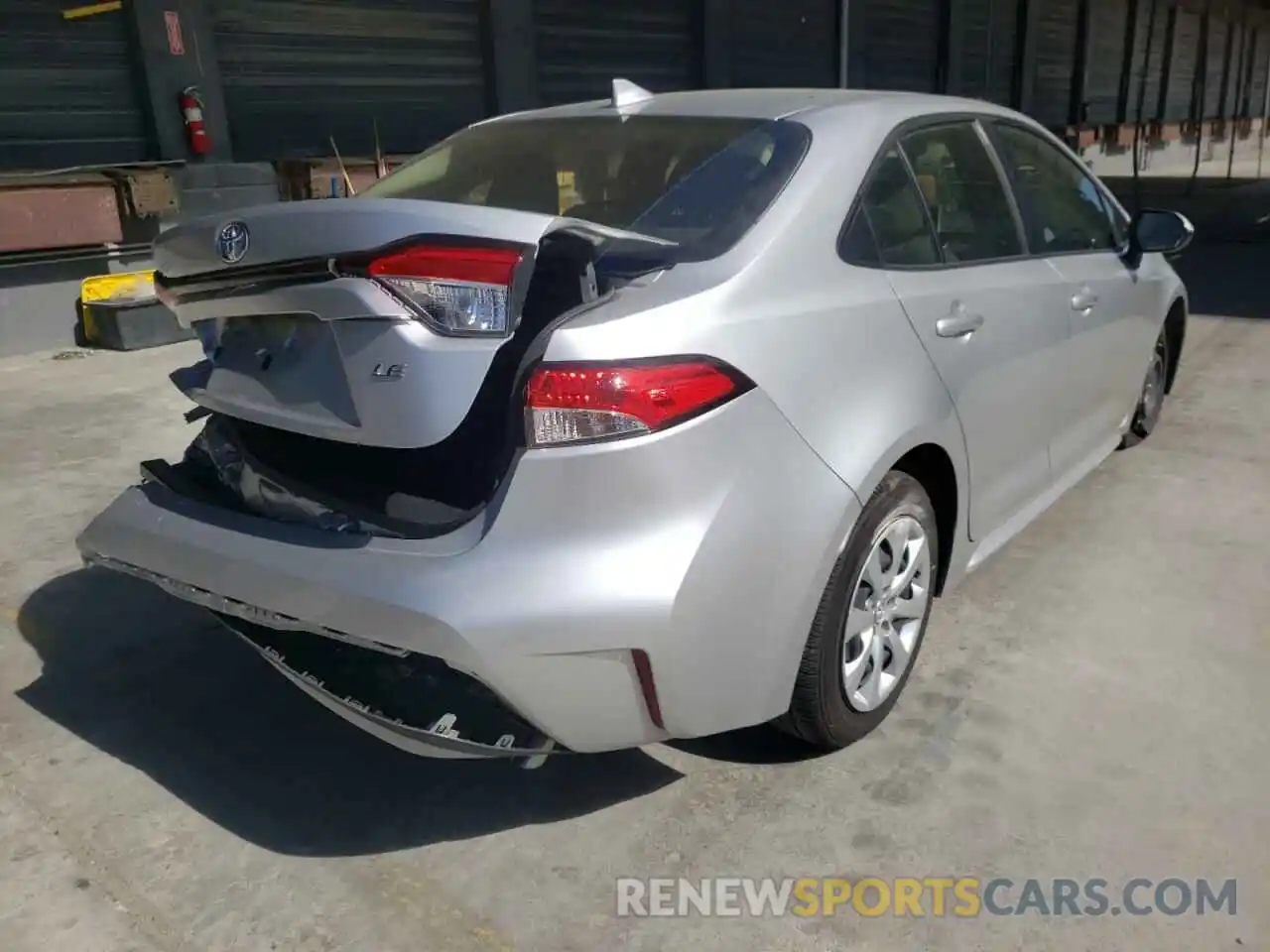 4 Photograph of a damaged car JTDEPRAE6LJ091855 TOYOTA COROLLA 2020