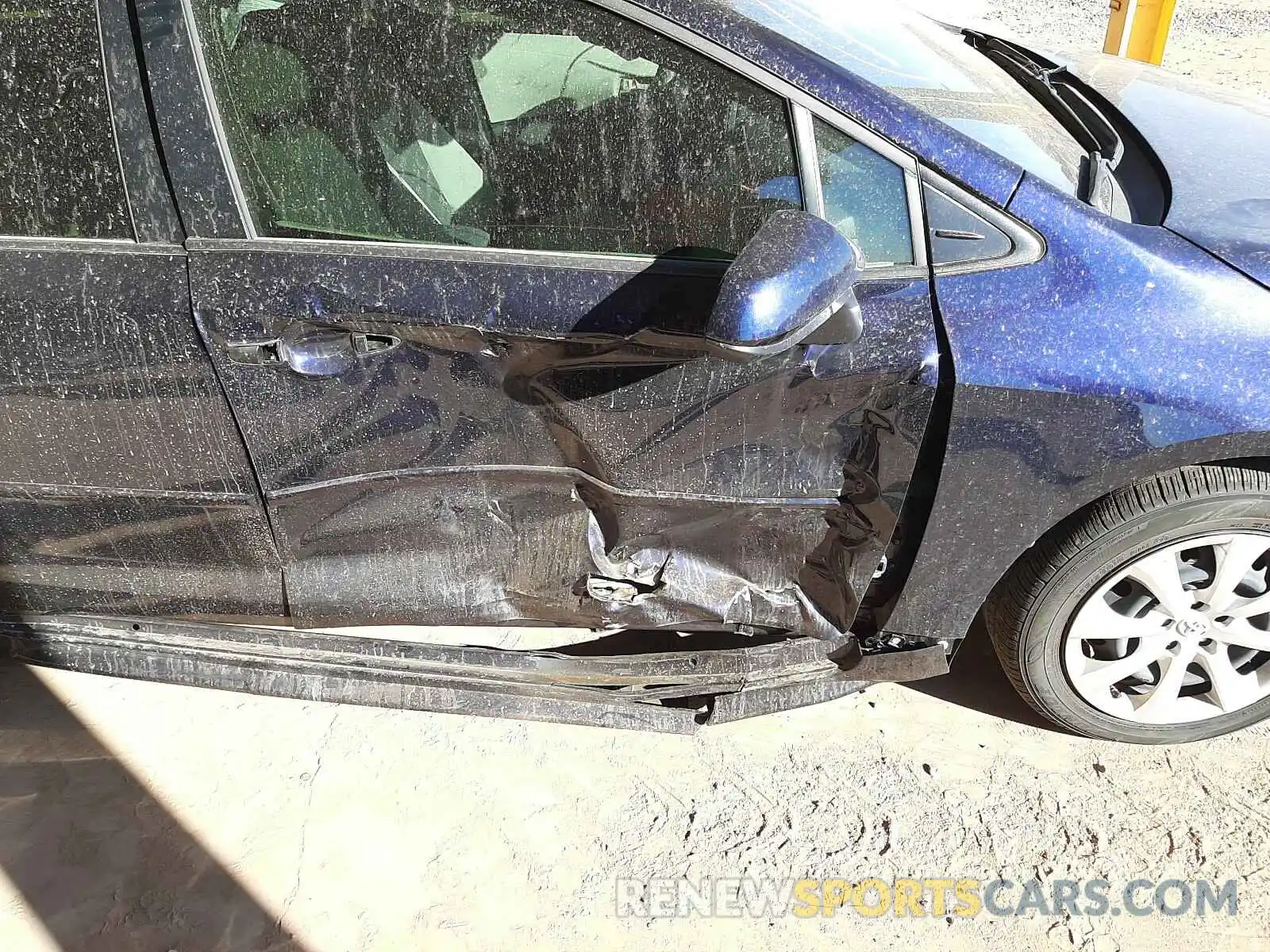 9 Photograph of a damaged car JTDEPRAE6LJ092245 TOYOTA COROLLA 2020