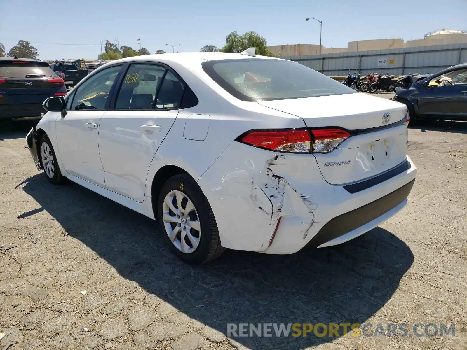 3 Photograph of a damaged car JTDEPRAE6LJ094609 TOYOTA COROLLA 2020