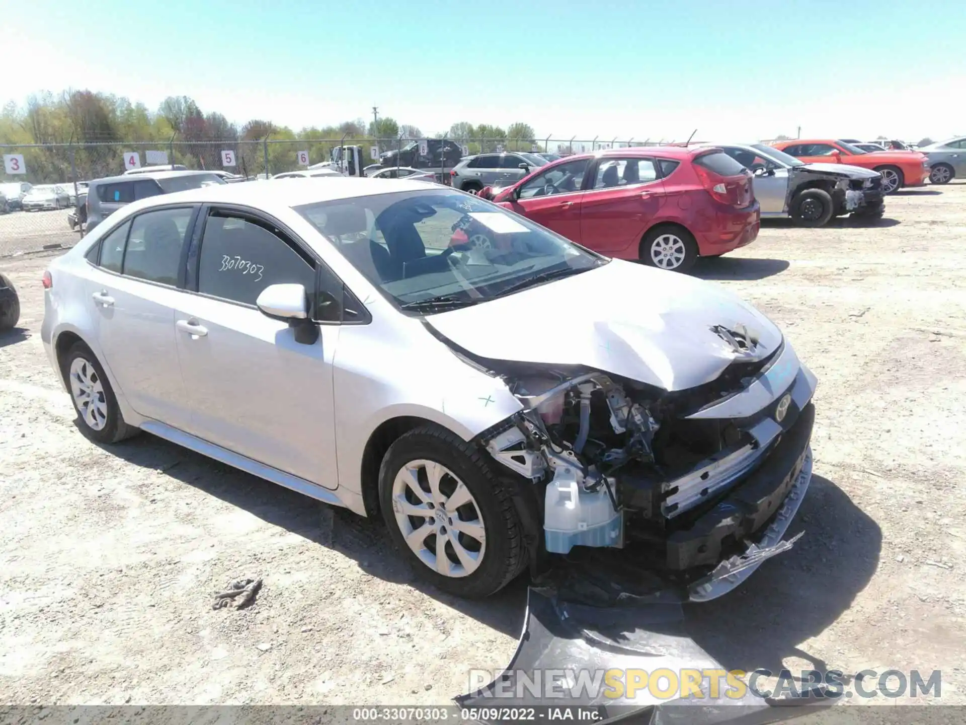 1 Photograph of a damaged car JTDEPRAE6LJ096067 TOYOTA COROLLA 2020