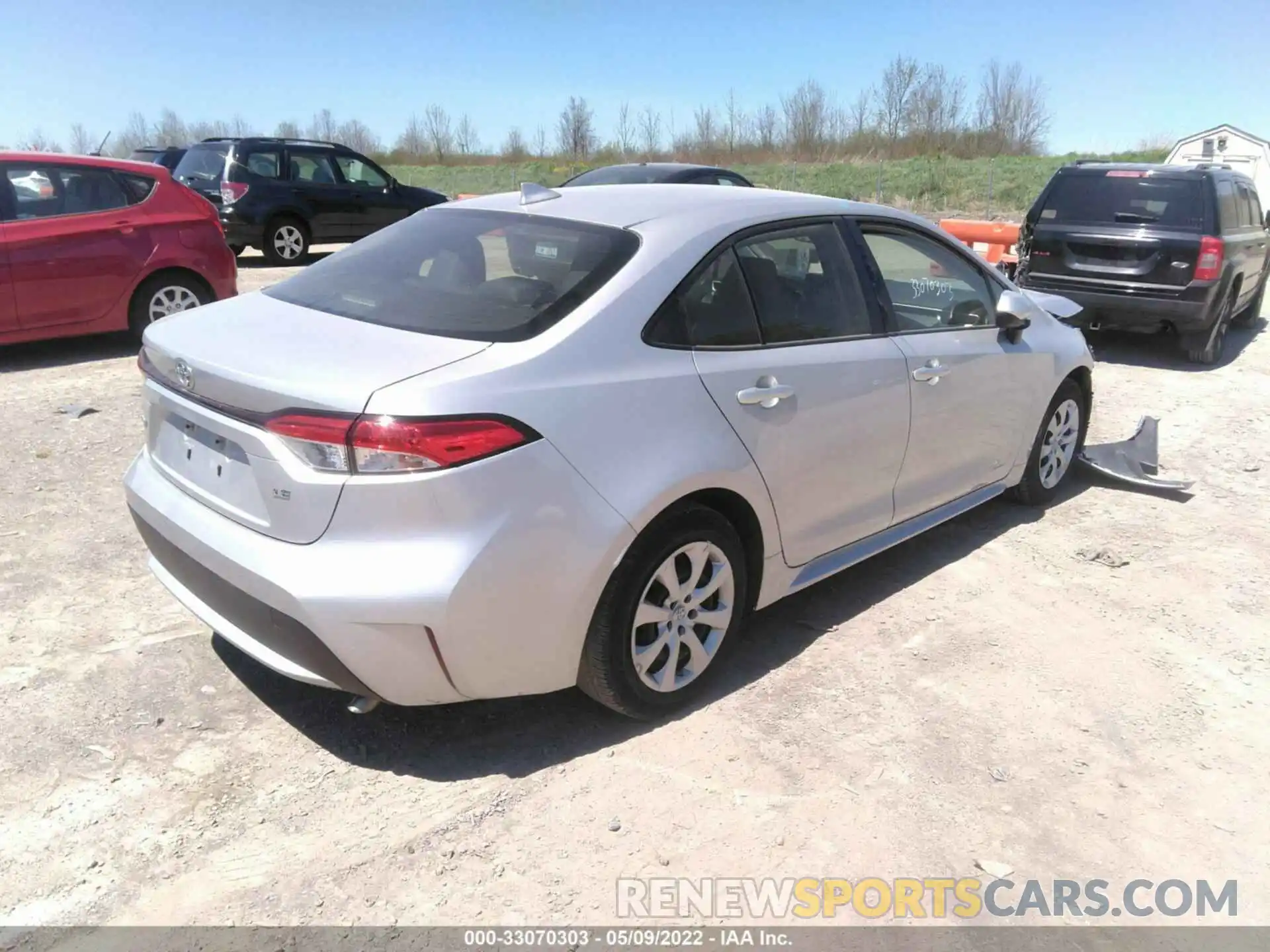 4 Photograph of a damaged car JTDEPRAE6LJ096067 TOYOTA COROLLA 2020