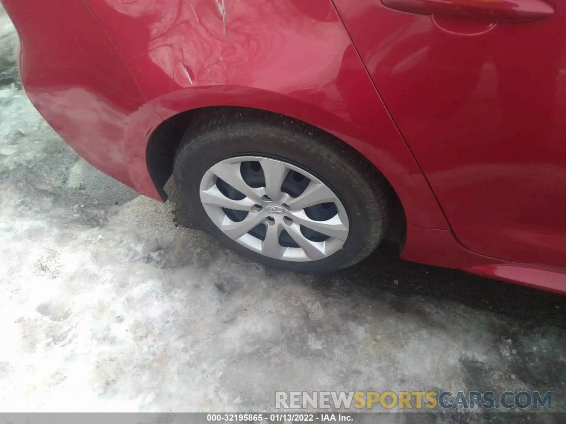 16 Photograph of a damaged car JTDEPRAE6LJ096280 TOYOTA COROLLA 2020