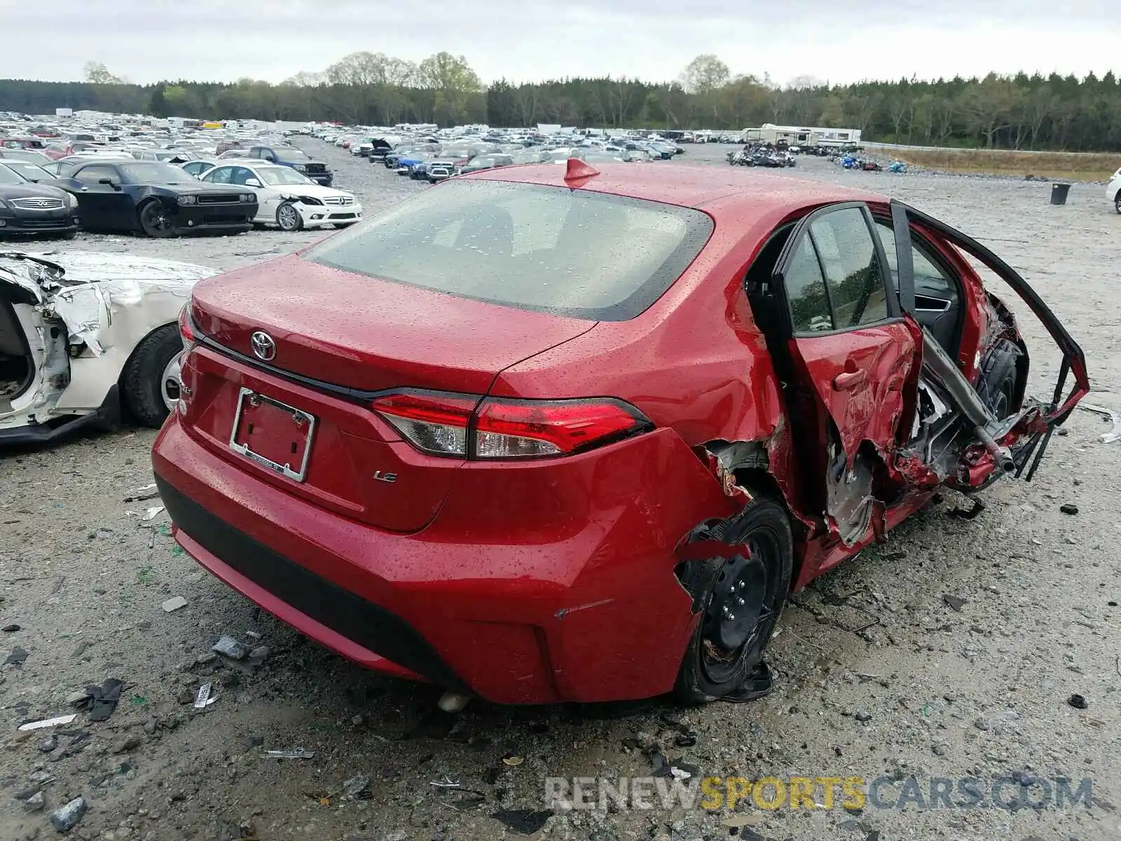 4 Photograph of a damaged car JTDEPRAE6LJ098031 TOYOTA COROLLA 2020