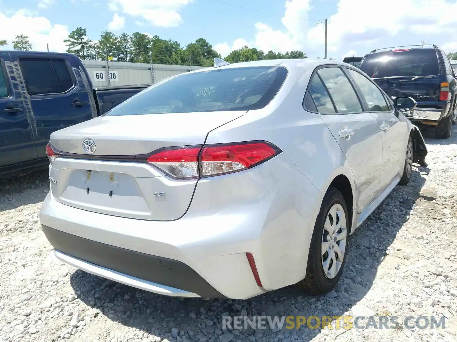 4 Photograph of a damaged car JTDEPRAE6LJ099731 TOYOTA COROLLA 2020