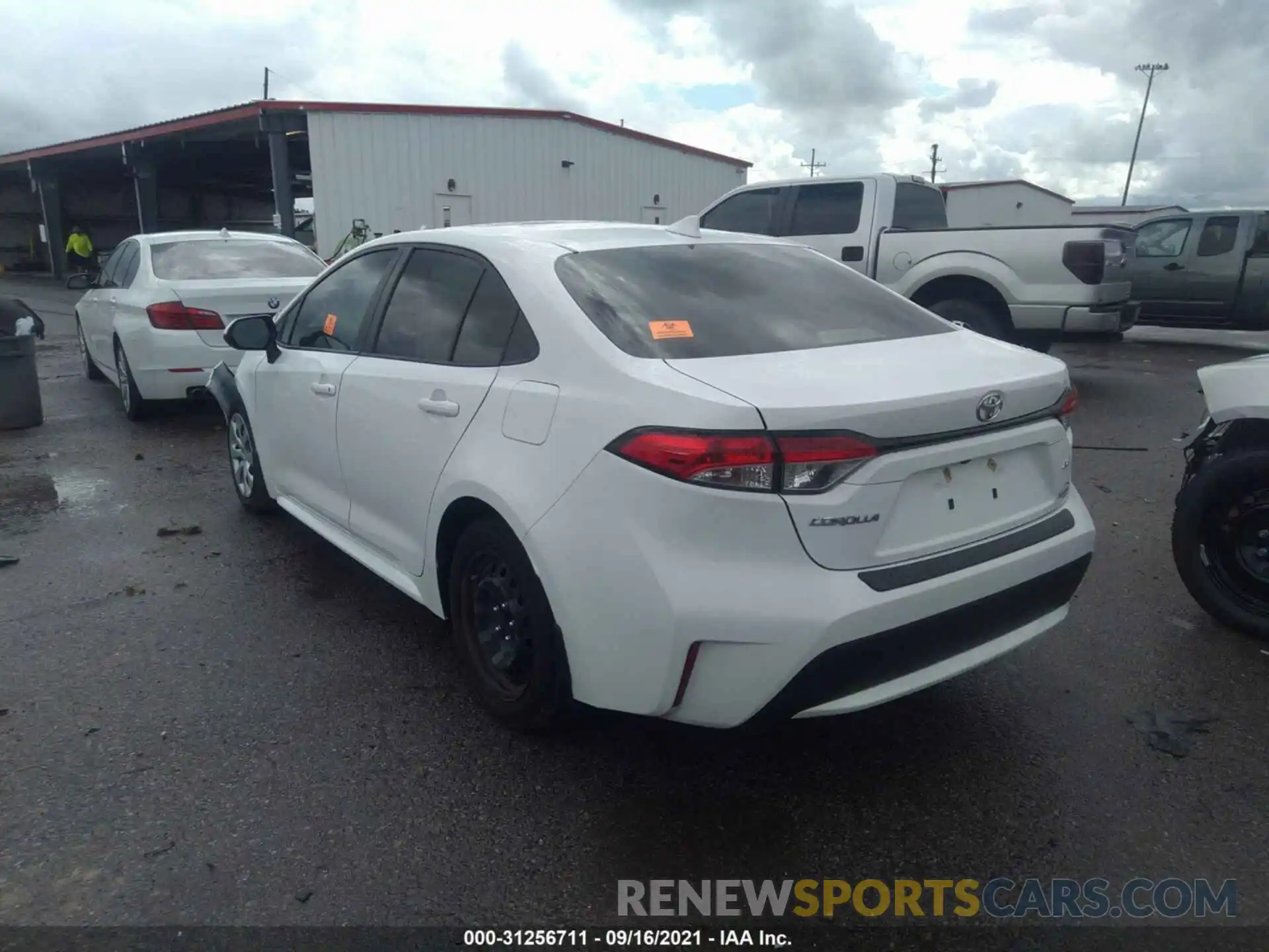 3 Photograph of a damaged car JTDEPRAE6LJ099938 TOYOTA COROLLA 2020