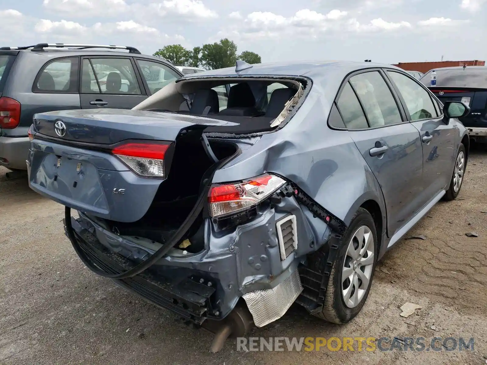 4 Photograph of a damaged car JTDEPRAE6LJ102286 TOYOTA COROLLA 2020