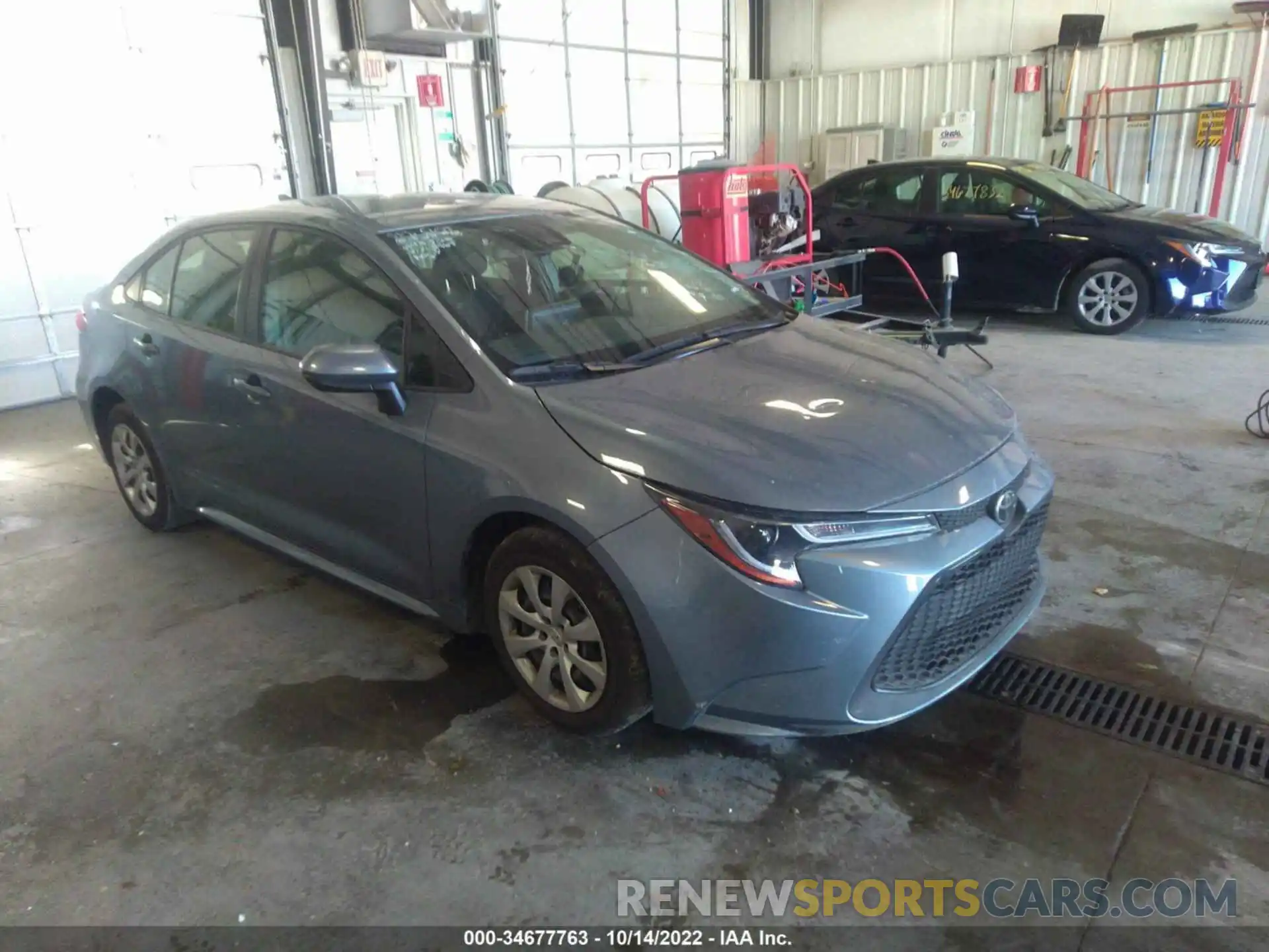 1 Photograph of a damaged car JTDEPRAE6LJ102465 TOYOTA COROLLA 2020