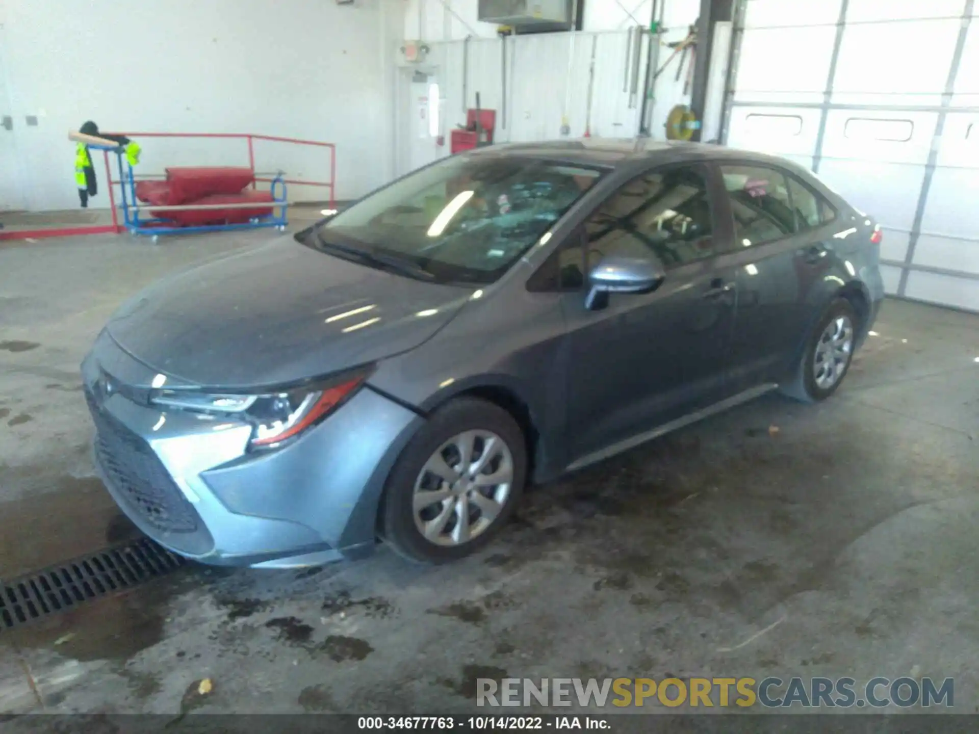 2 Photograph of a damaged car JTDEPRAE6LJ102465 TOYOTA COROLLA 2020