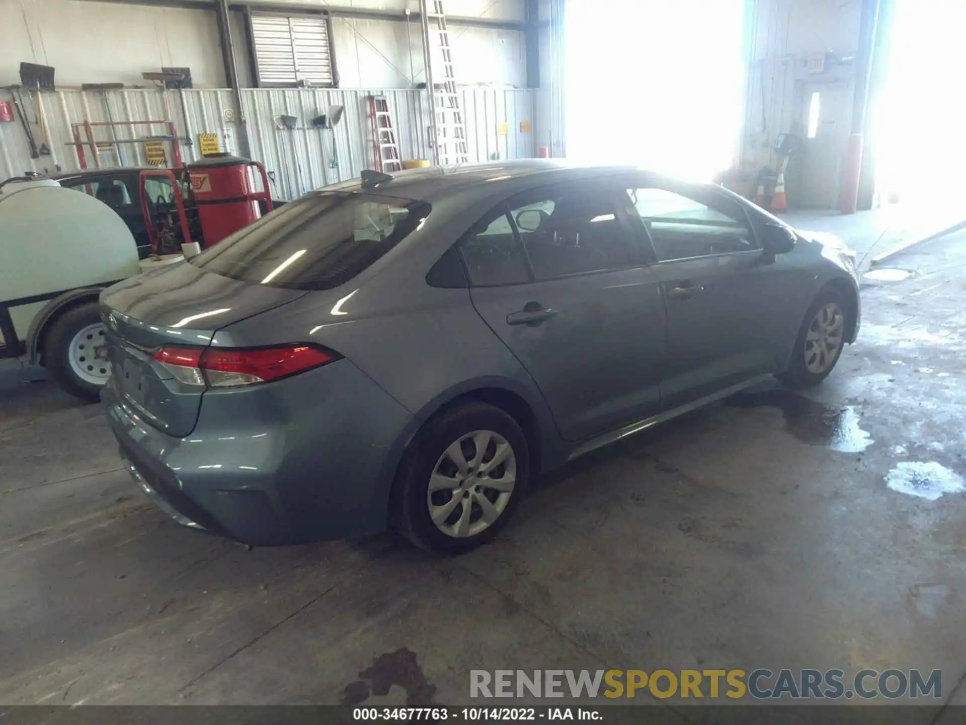 4 Photograph of a damaged car JTDEPRAE6LJ102465 TOYOTA COROLLA 2020