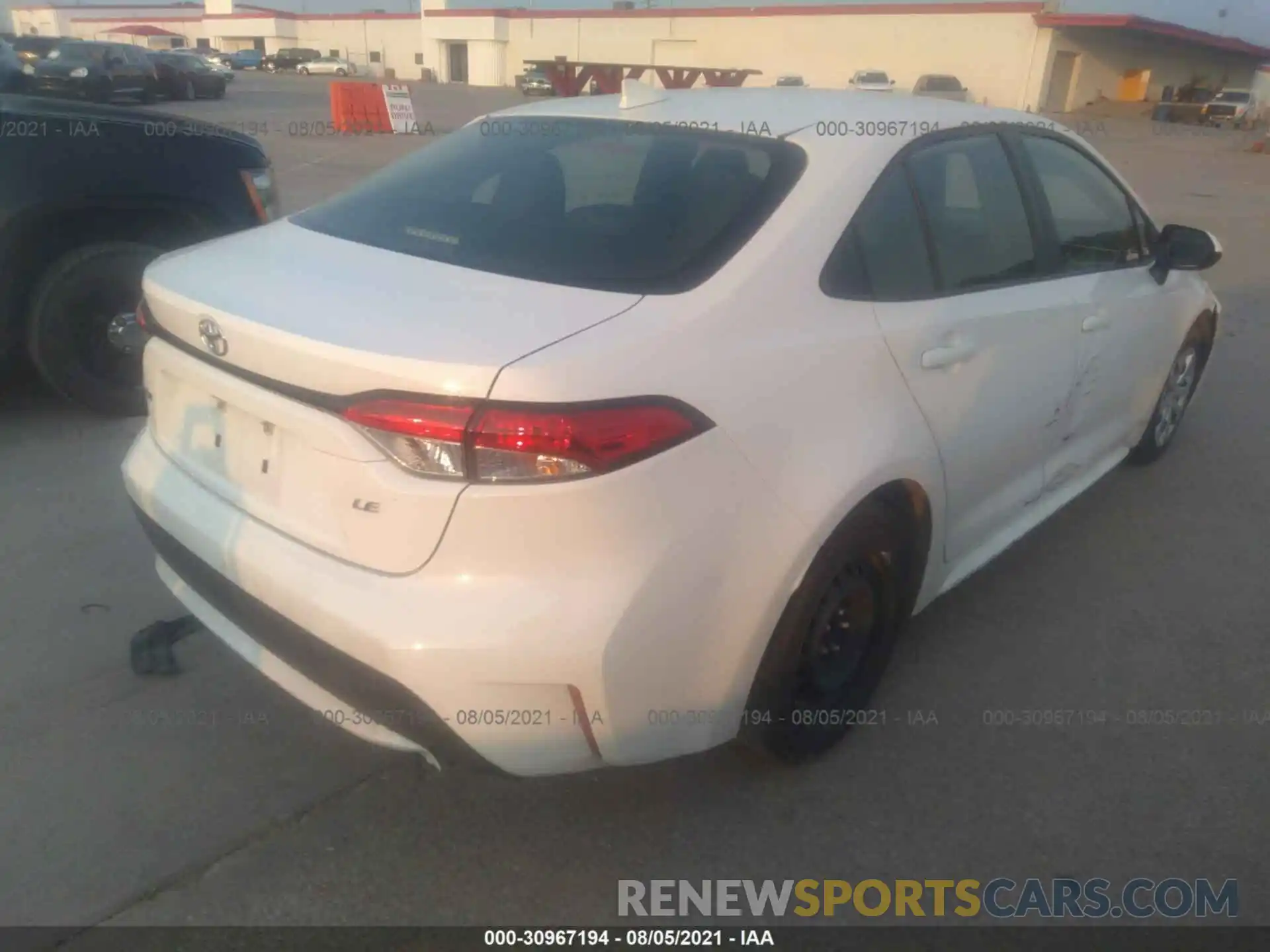 4 Photograph of a damaged car JTDEPRAE6LJ103034 TOYOTA COROLLA 2020