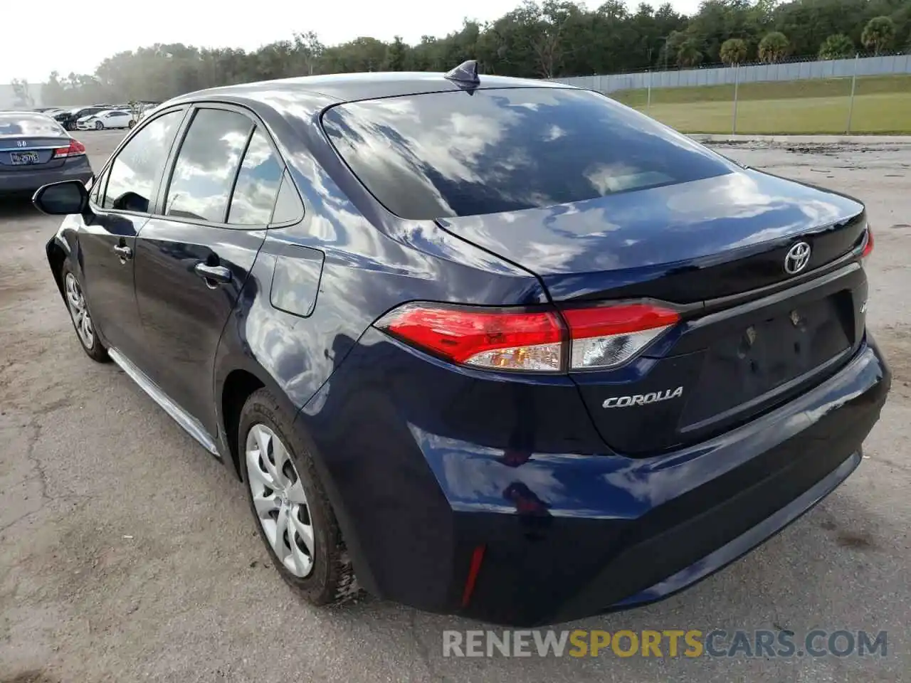 3 Photograph of a damaged car JTDEPRAE6LJ103549 TOYOTA COROLLA 2020