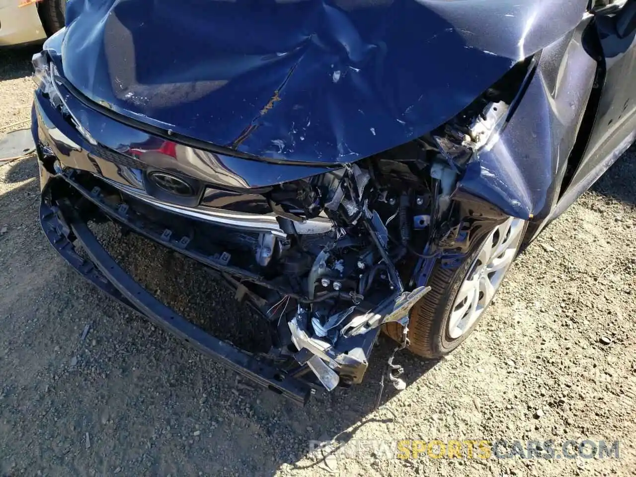 9 Photograph of a damaged car JTDEPRAE6LJ103597 TOYOTA COROLLA 2020