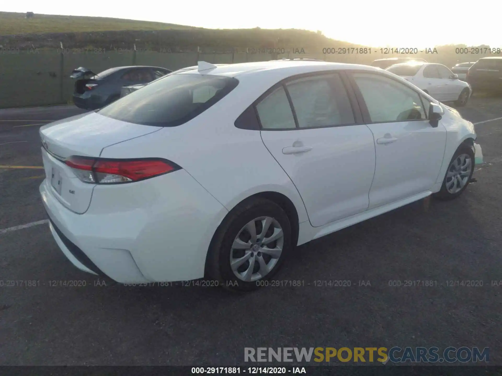 4 Photograph of a damaged car JTDEPRAE6LJ104412 TOYOTA COROLLA 2020