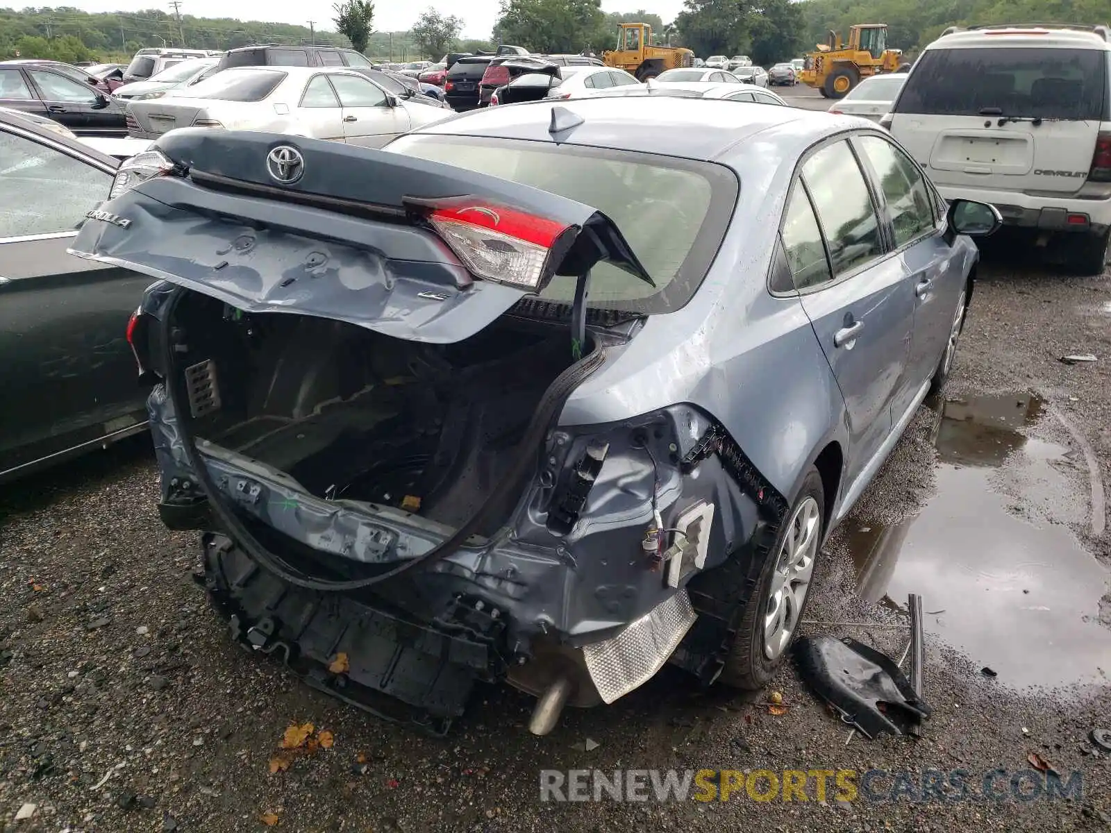 4 Photograph of a damaged car JTDEPRAE6LJ106516 TOYOTA COROLLA 2020