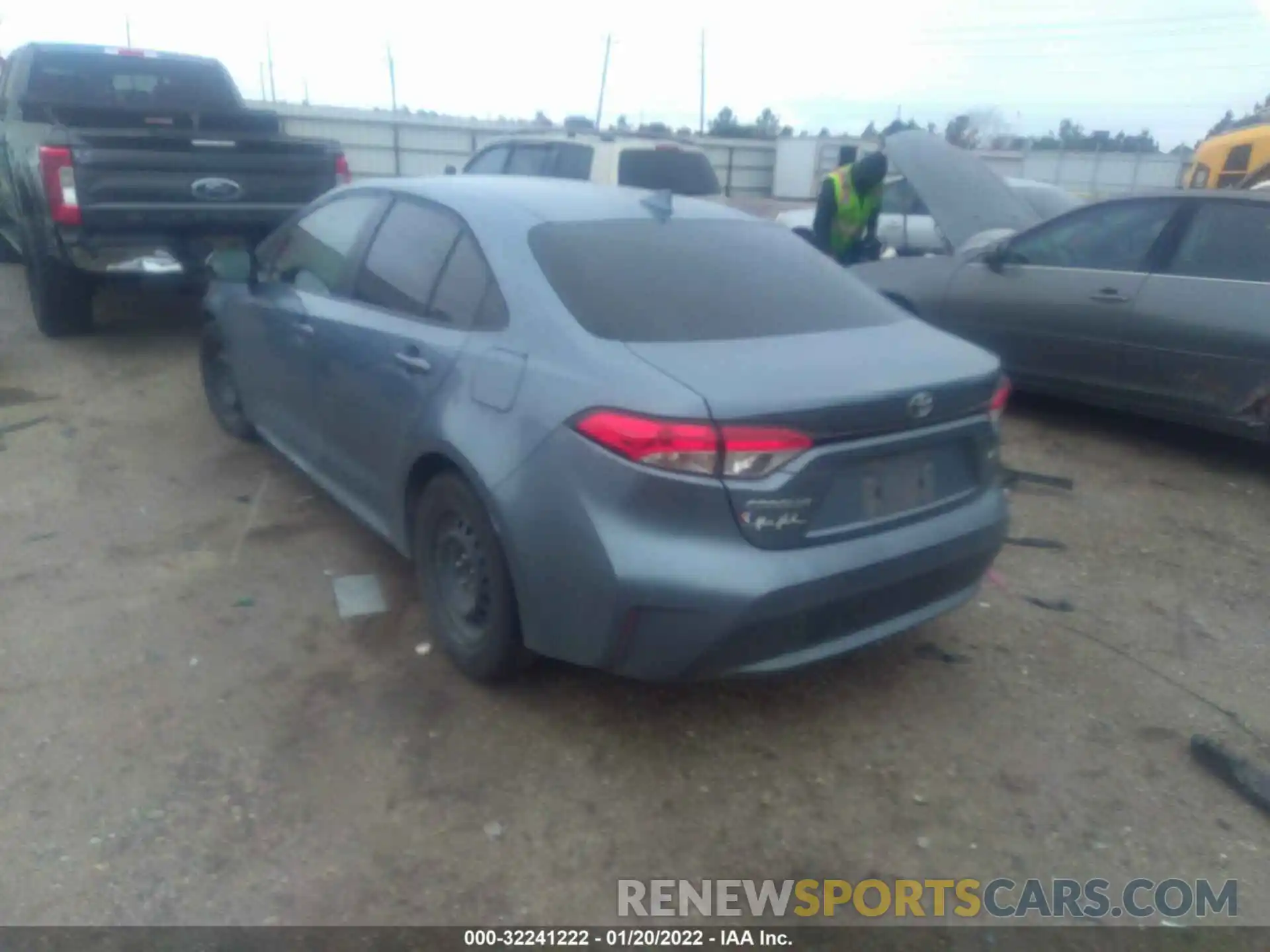 3 Photograph of a damaged car JTDEPRAE6LJ107388 TOYOTA COROLLA 2020