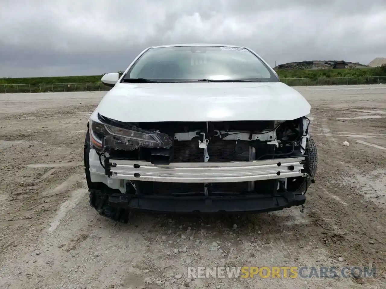 9 Photograph of a damaged car JTDEPRAE6LJ110727 TOYOTA COROLLA 2020