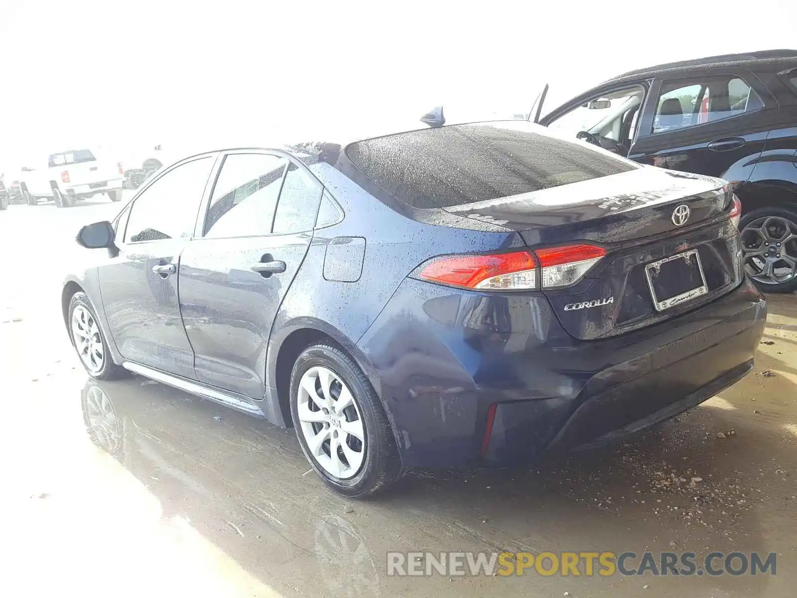 3 Photograph of a damaged car JTDEPRAE6LJ111425 TOYOTA COROLLA 2020