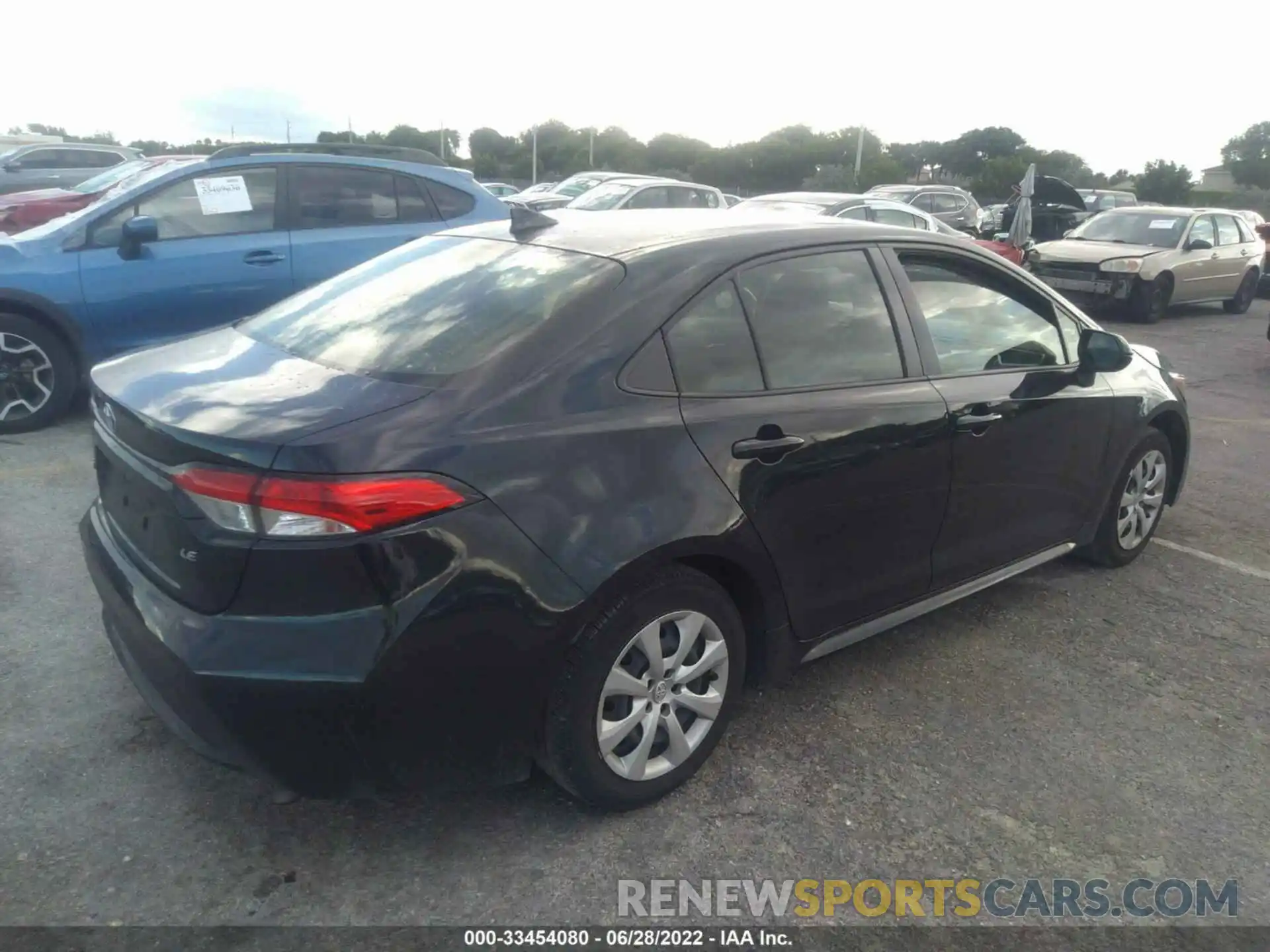 4 Photograph of a damaged car JTDEPRAE6LJ111747 TOYOTA COROLLA 2020