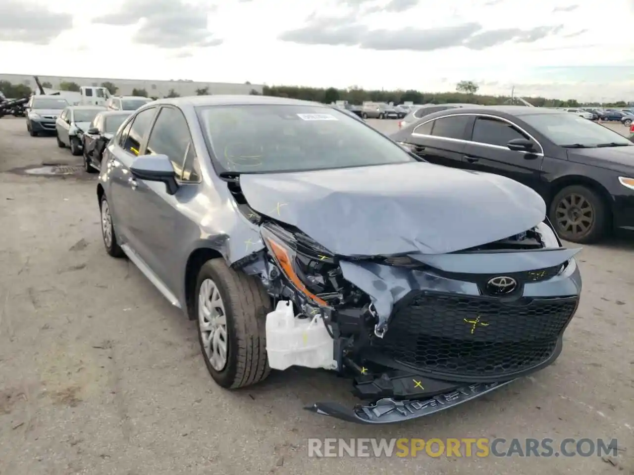 1 Photograph of a damaged car JTDEPRAE6LJ113241 TOYOTA COROLLA 2020