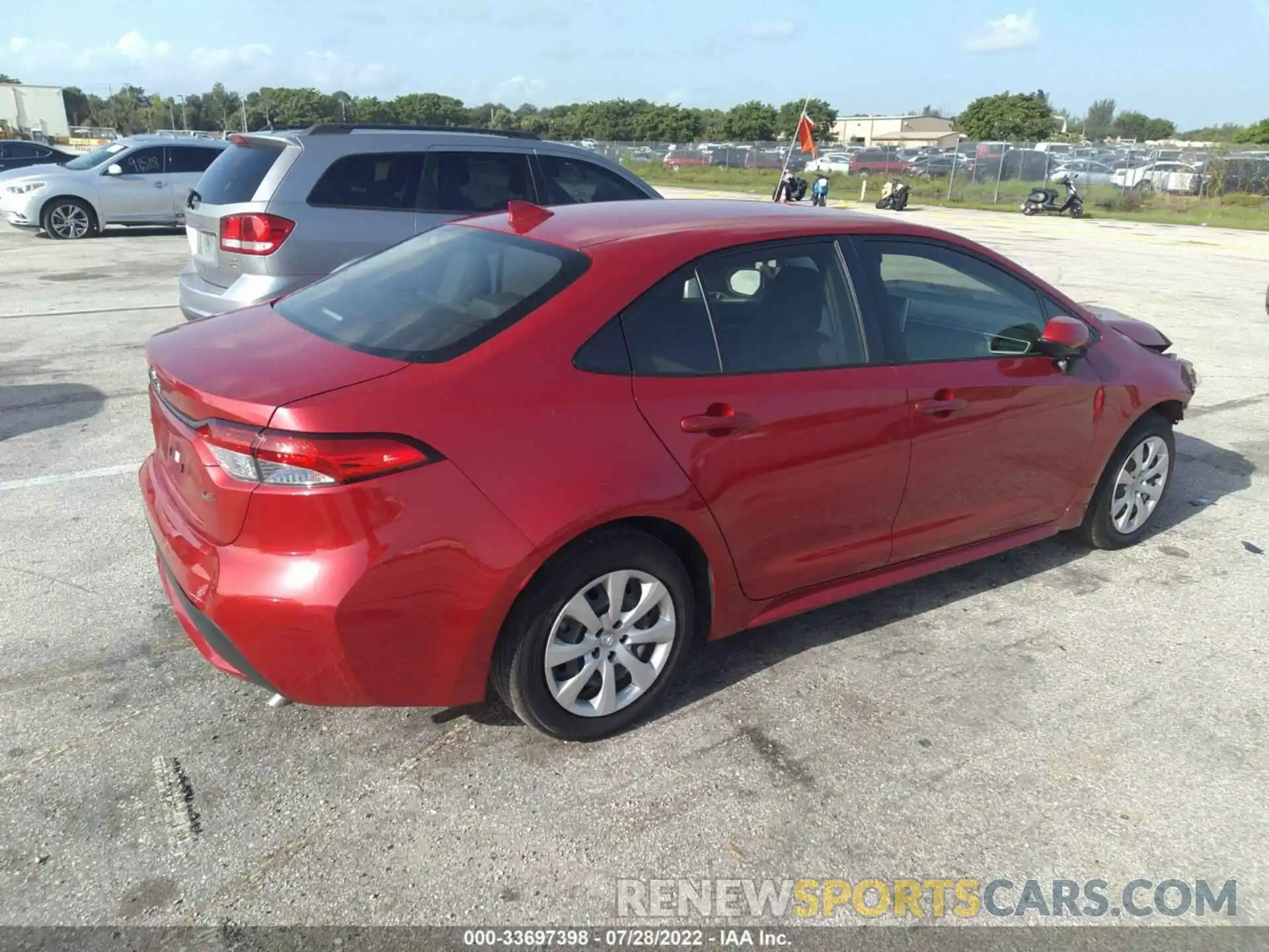 4 Photograph of a damaged car JTDEPRAE6LJ113854 TOYOTA COROLLA 2020