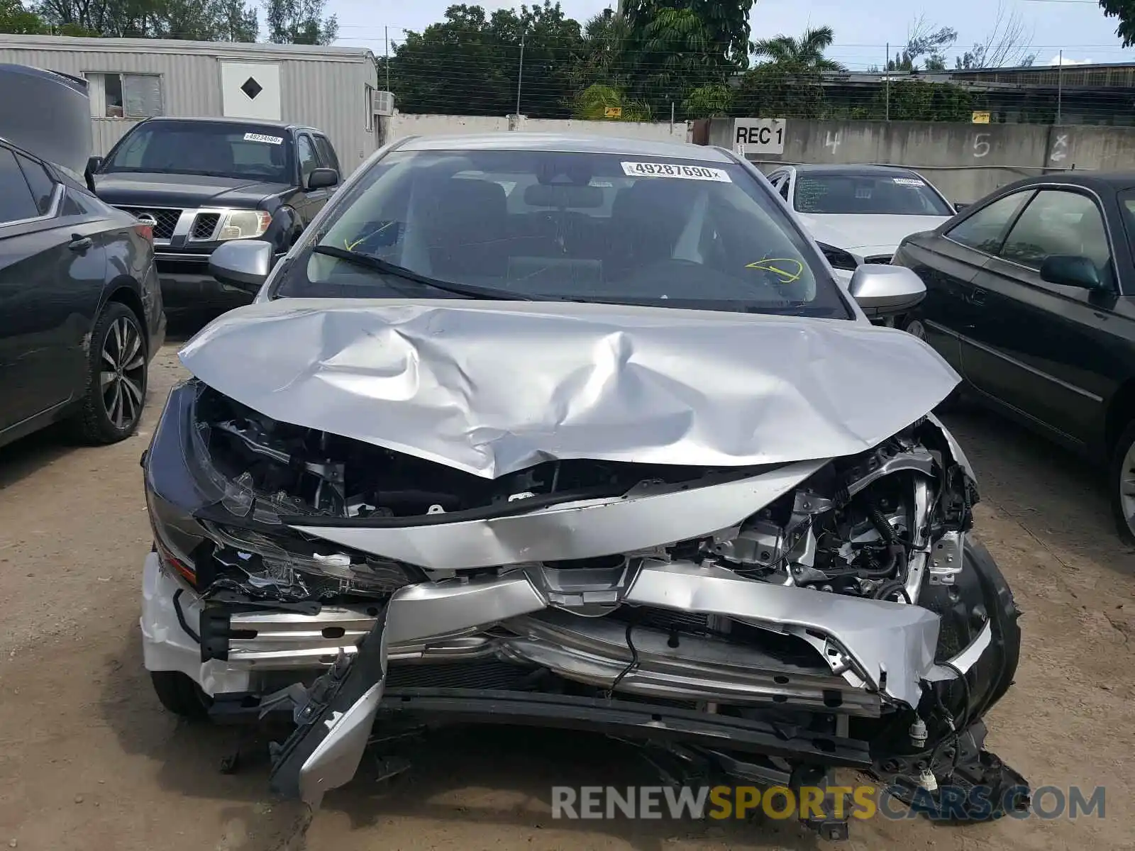 9 Photograph of a damaged car JTDEPRAE6LJ114311 TOYOTA COROLLA 2020