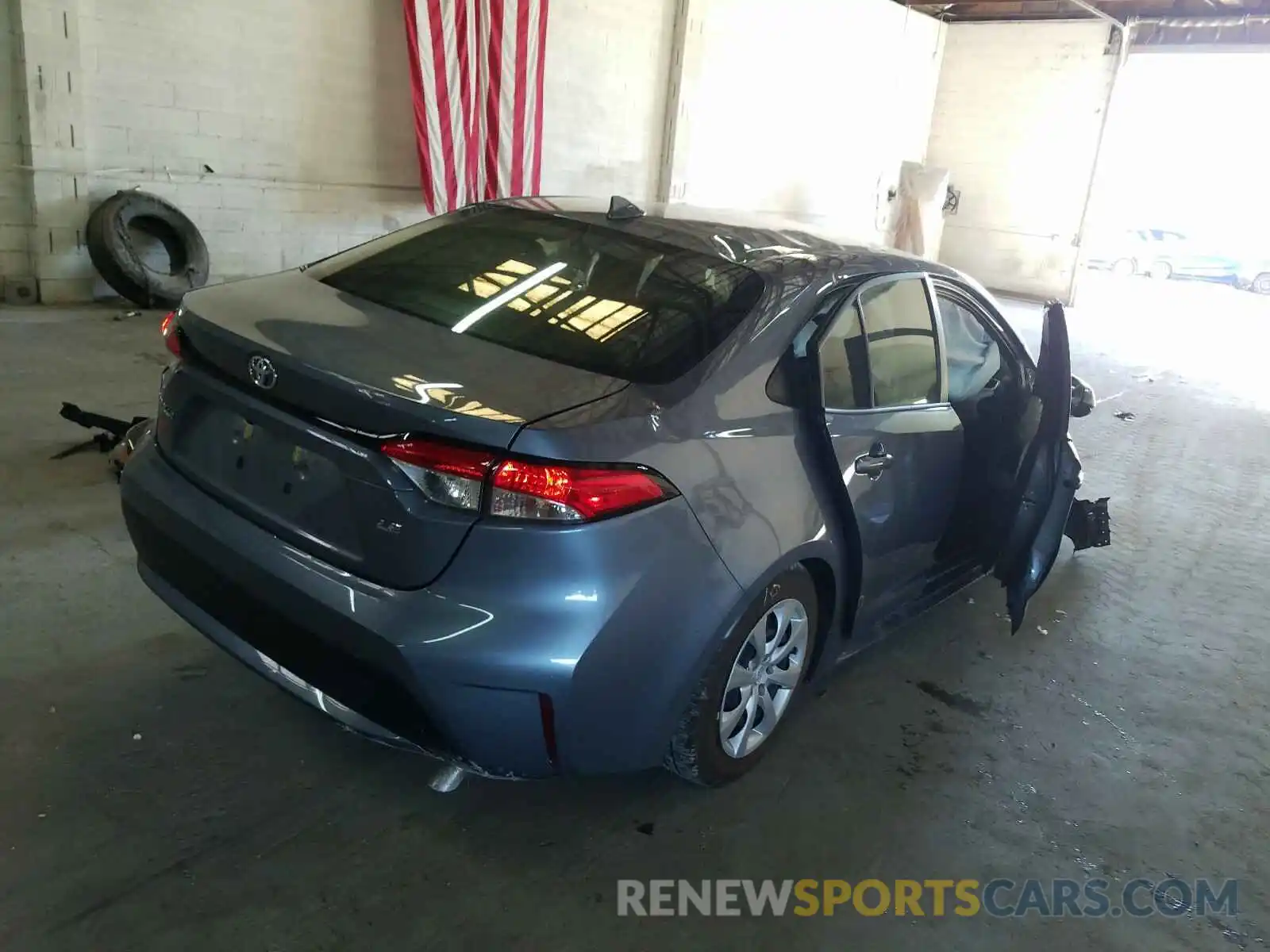 4 Photograph of a damaged car JTDEPRAE6LJ115149 TOYOTA COROLLA 2020